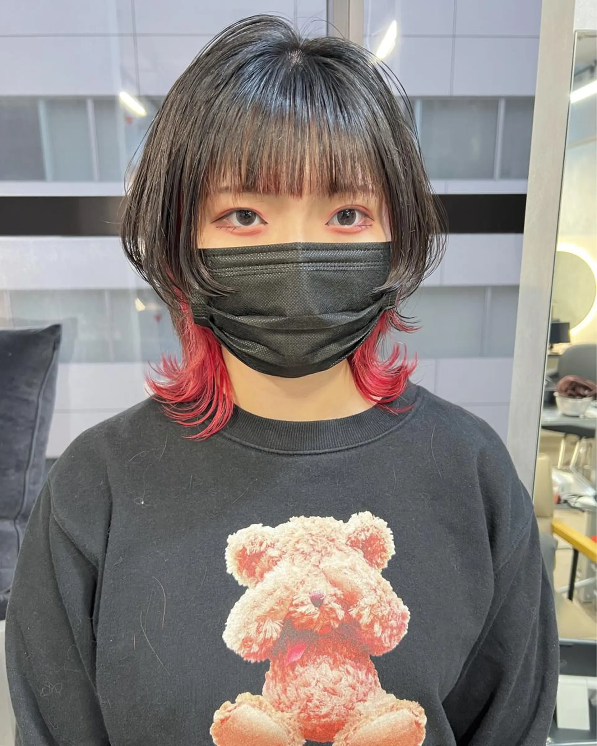 ミディアム ブリーチ/ウルフ ハッシュカット/石山のヘアスタイル