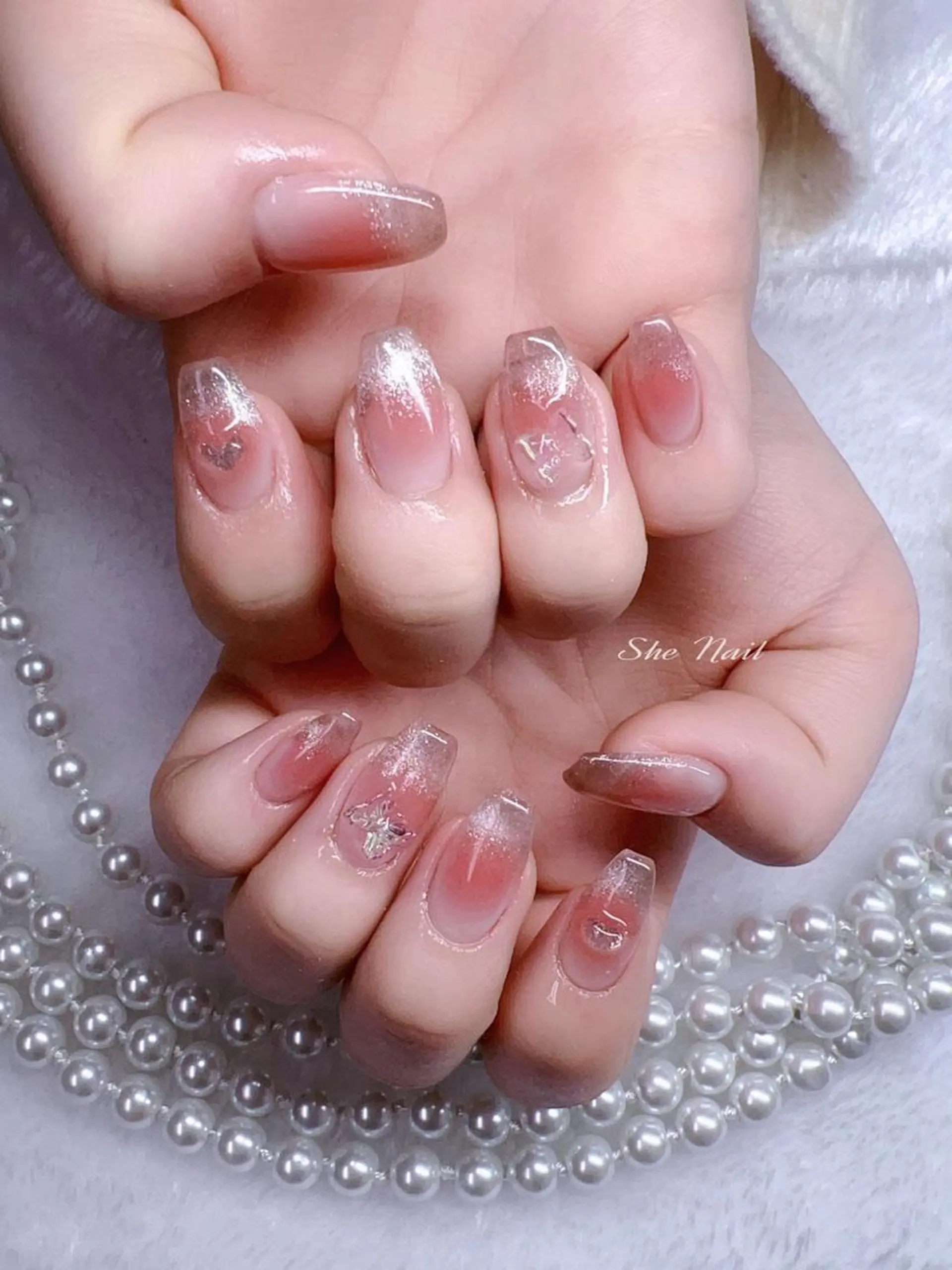 ネイル チークネイル 長さ出し マグネットネイル 持ち込み ワンカラーネイル She   Nail所属・ISA_ BELLAのネイルデザイン