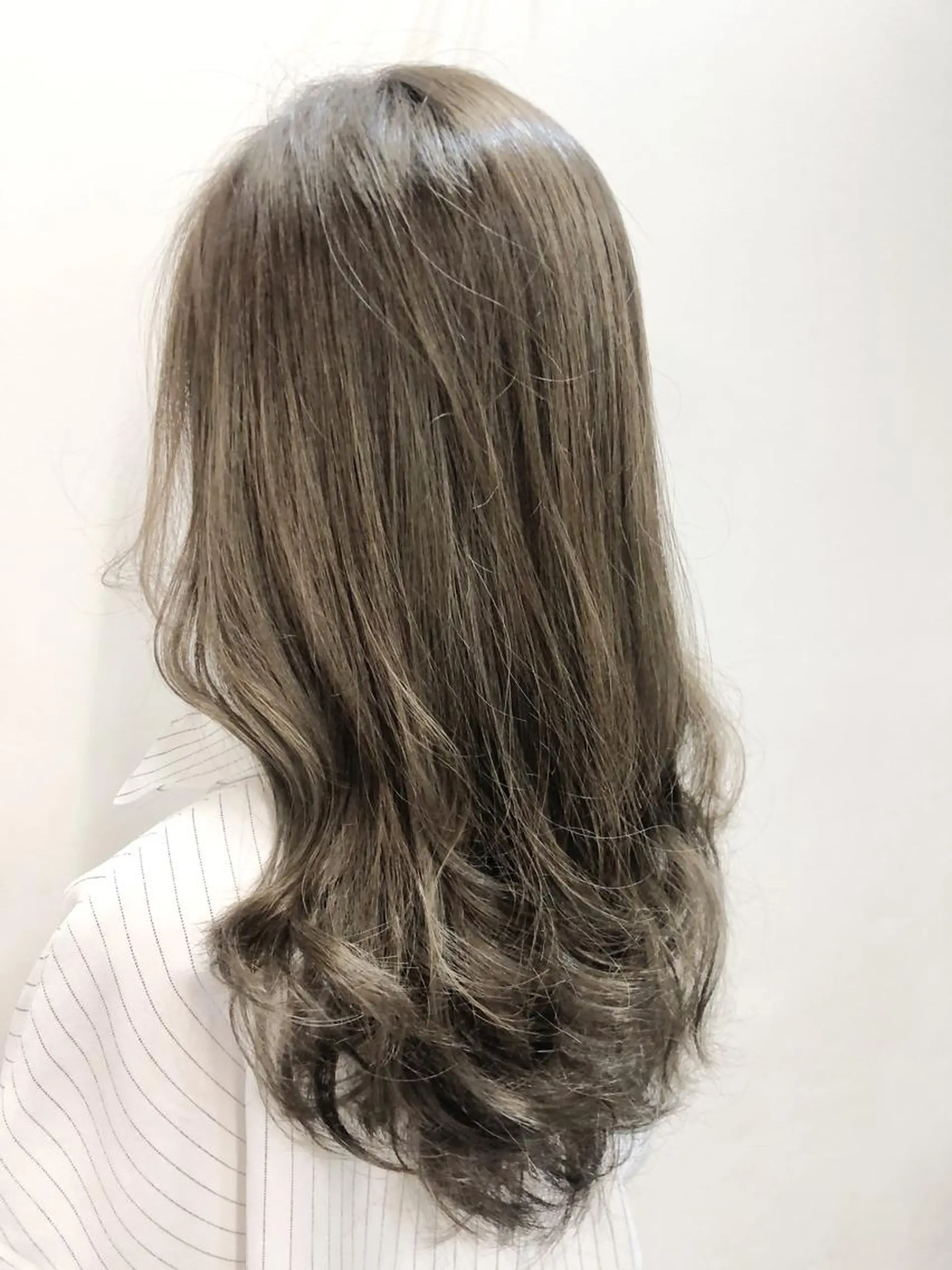 カラー グレージュ カット ヘアカラー トリートメント ヘッドスパ グレージュ/髪質改善 Yamato.hのヘアスタイル