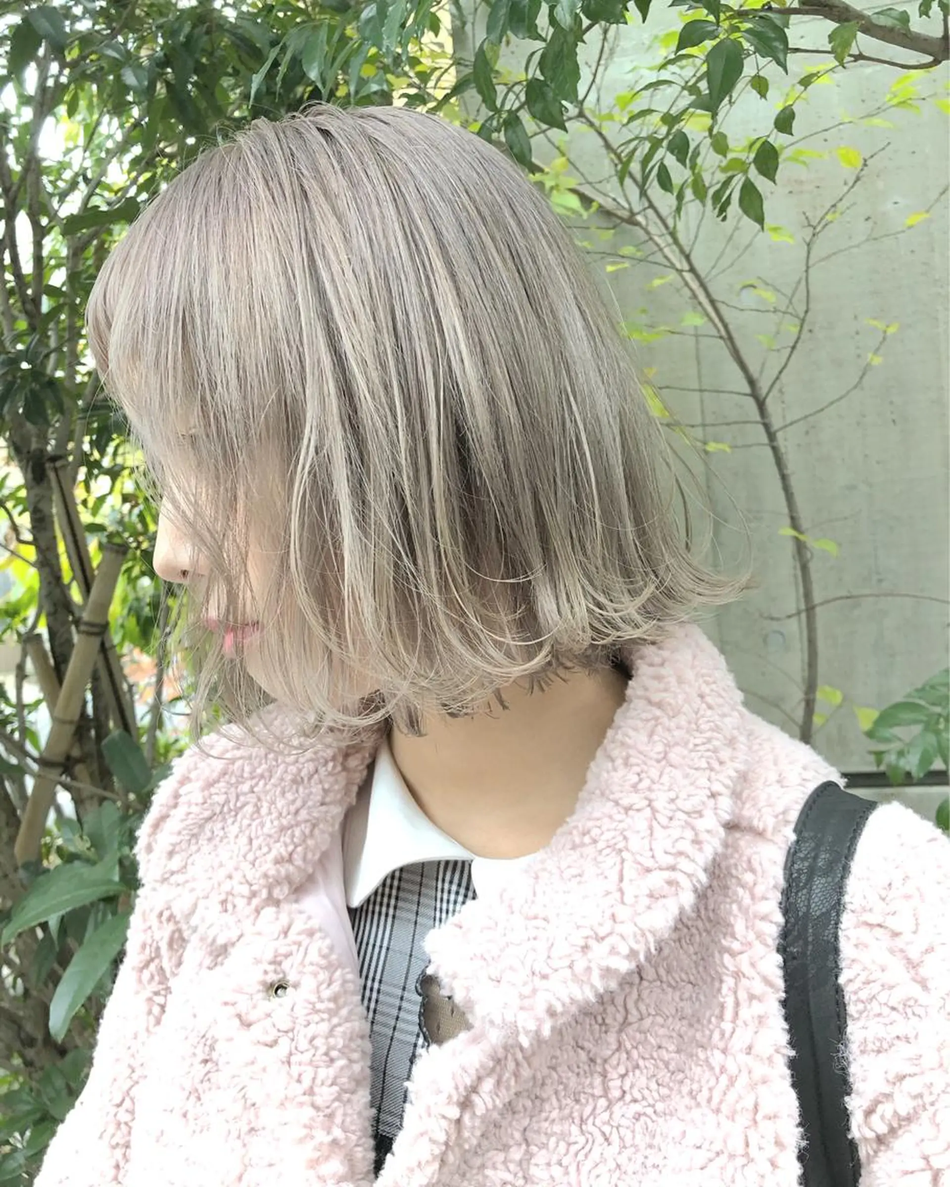 カラー ニシオカ タクヤのヘアスタイル