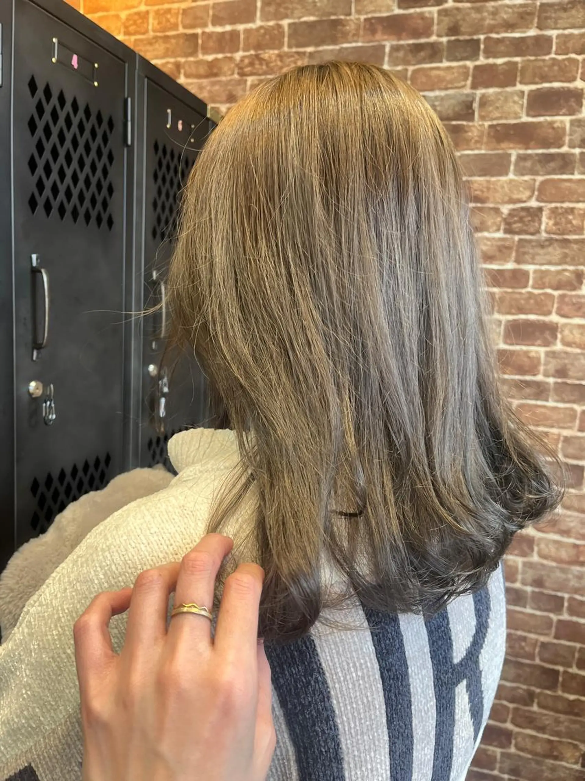 ロング カラー パーマ ヘアアレンジ メンズ キッズ ネイル マツエク・マツパ アイブロウ メンズブリーチ メンズハイライト メンズインナーカラー メンズ韓国風 ブリーチ カット トリートメント ヘッドスパ times salon名駅所属・久木原 ゆりのヘアスタイル