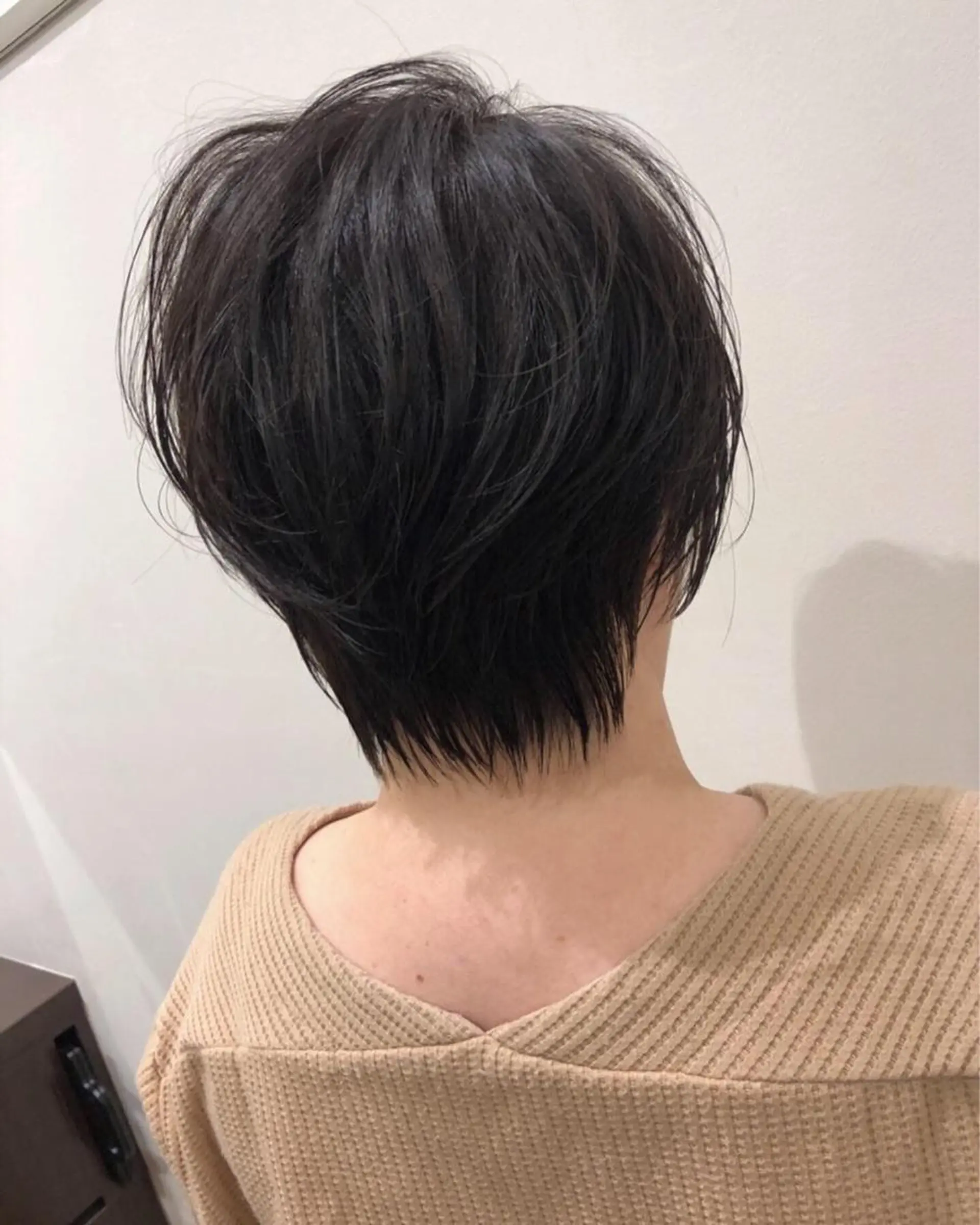 ショート 石田 優菜のヘアスタイル