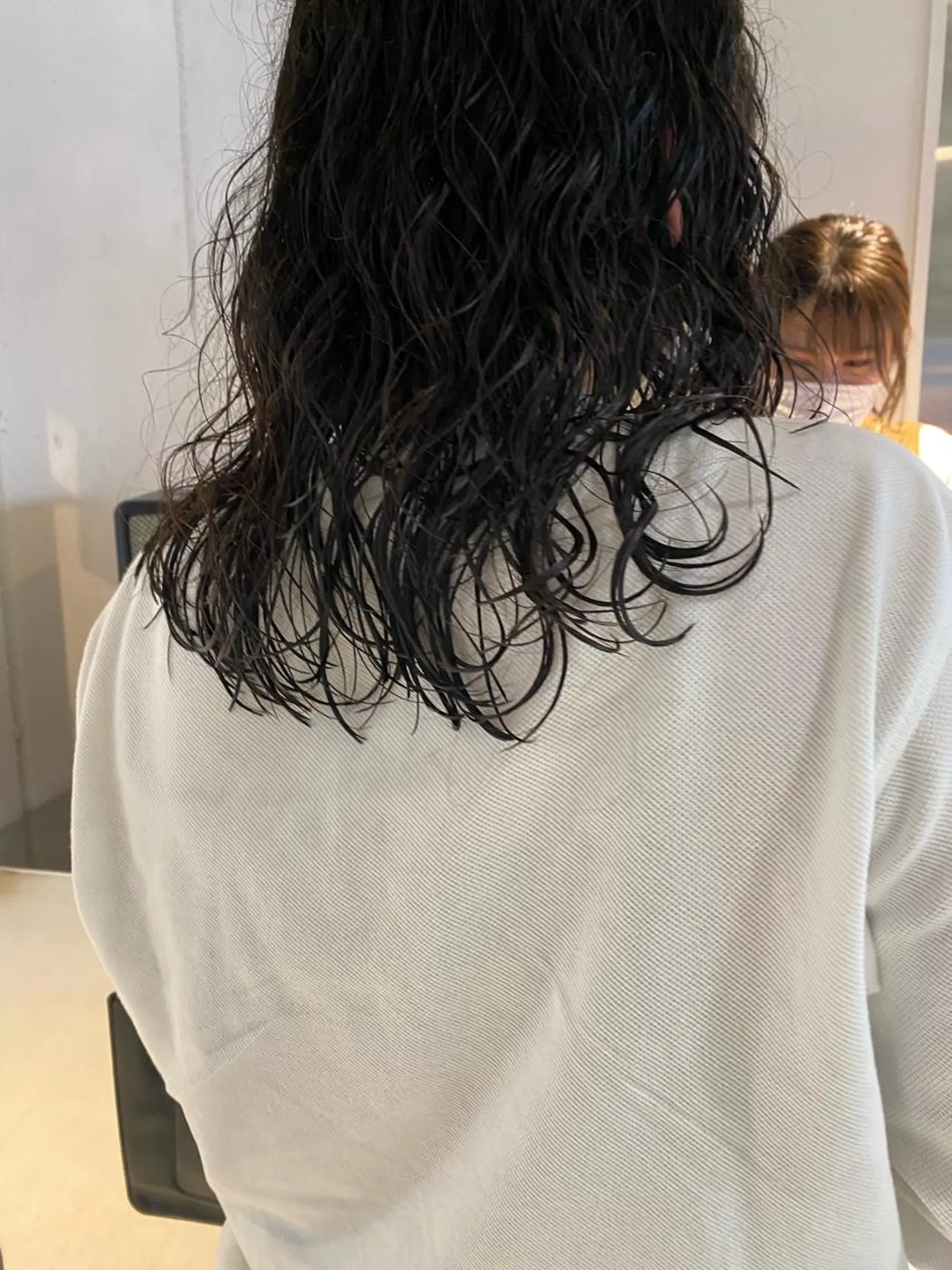 セミロング パーマ レイヤーカット カット トリートメント ウルフカット 811 大阪梅田 ウルフのヘアスタイル