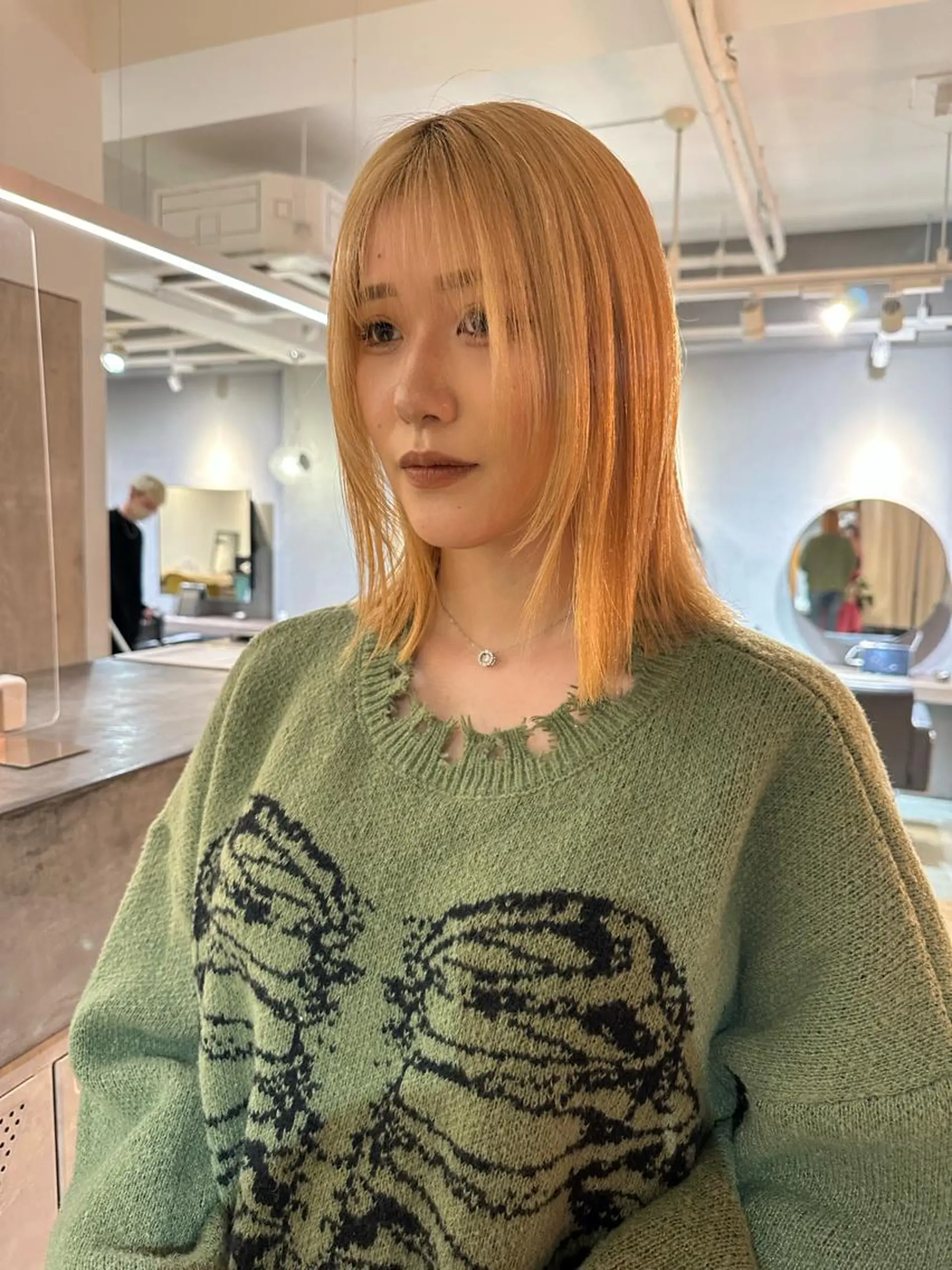 ミディアム カラー 美髪・シールエクステ ホソタニリョウコのヘアスタイル