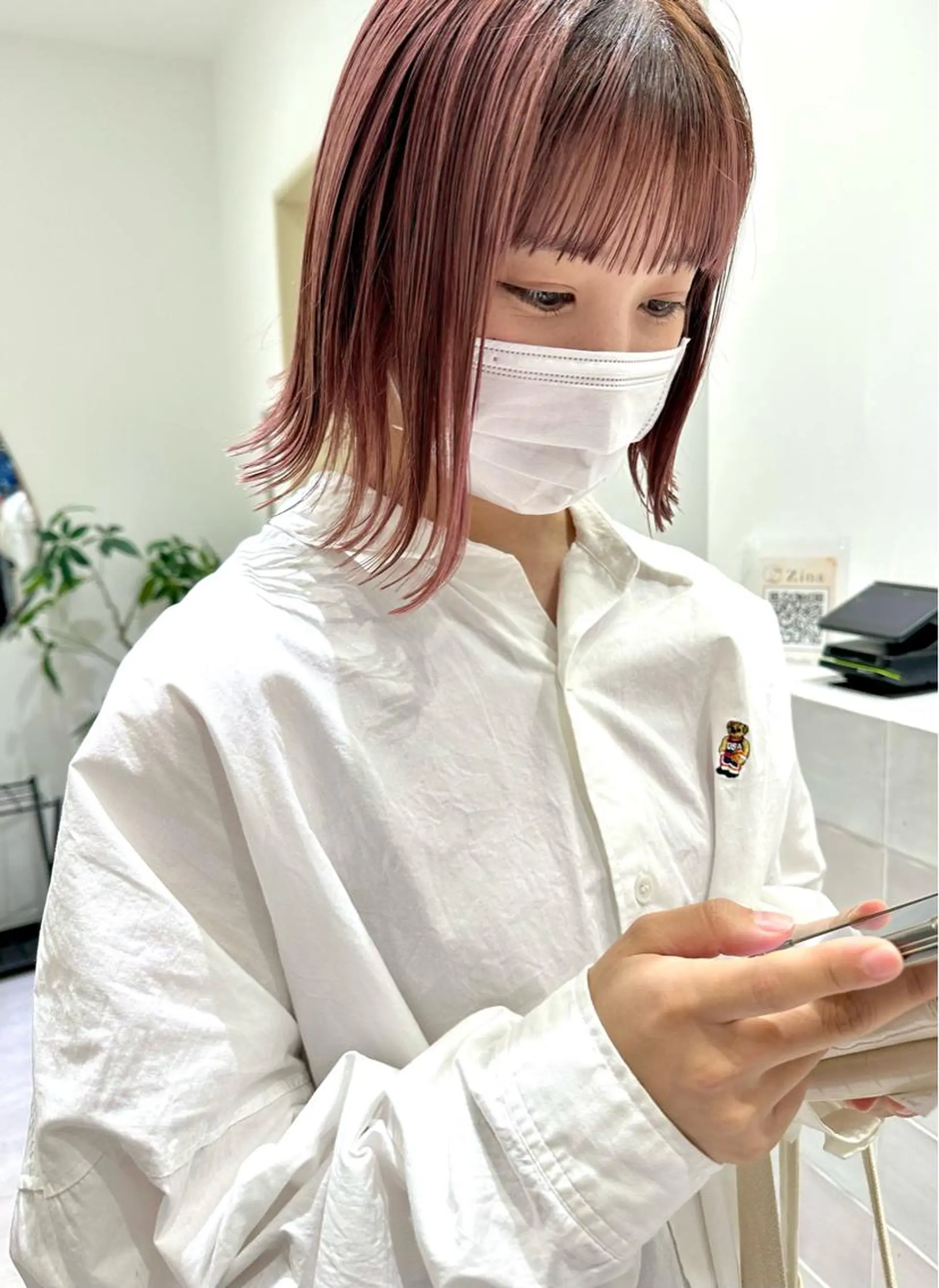 ミディアム 切りっぱなしボブ ボブ ヘアカラー トリートメント レイヤー/ボブ/ 顔周り/yukinaのヘアスタイル