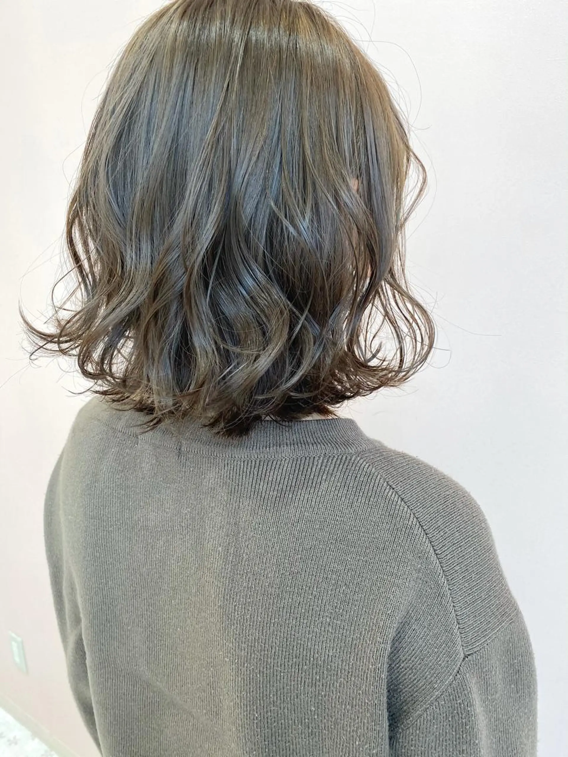 ミディアム ハラダ リョウセイのヘアスタイル