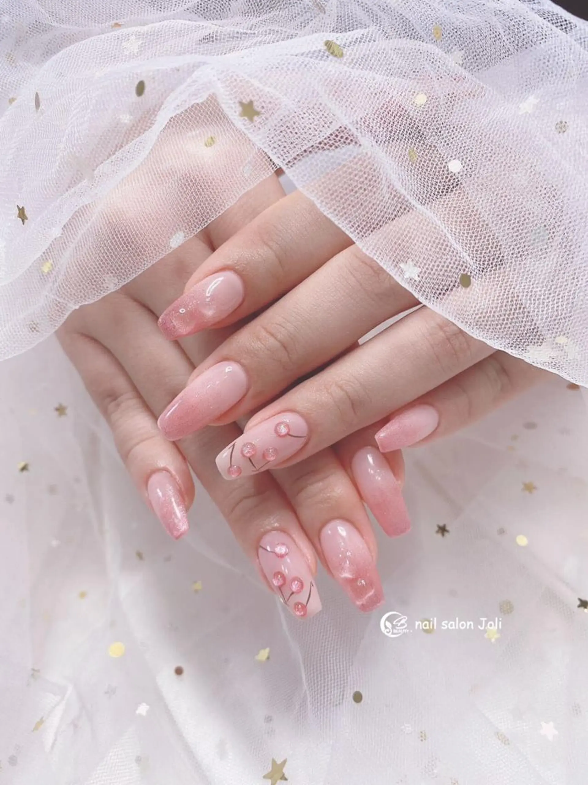 ネイル ジョリ kasumi🌹💅のネイルデザイン