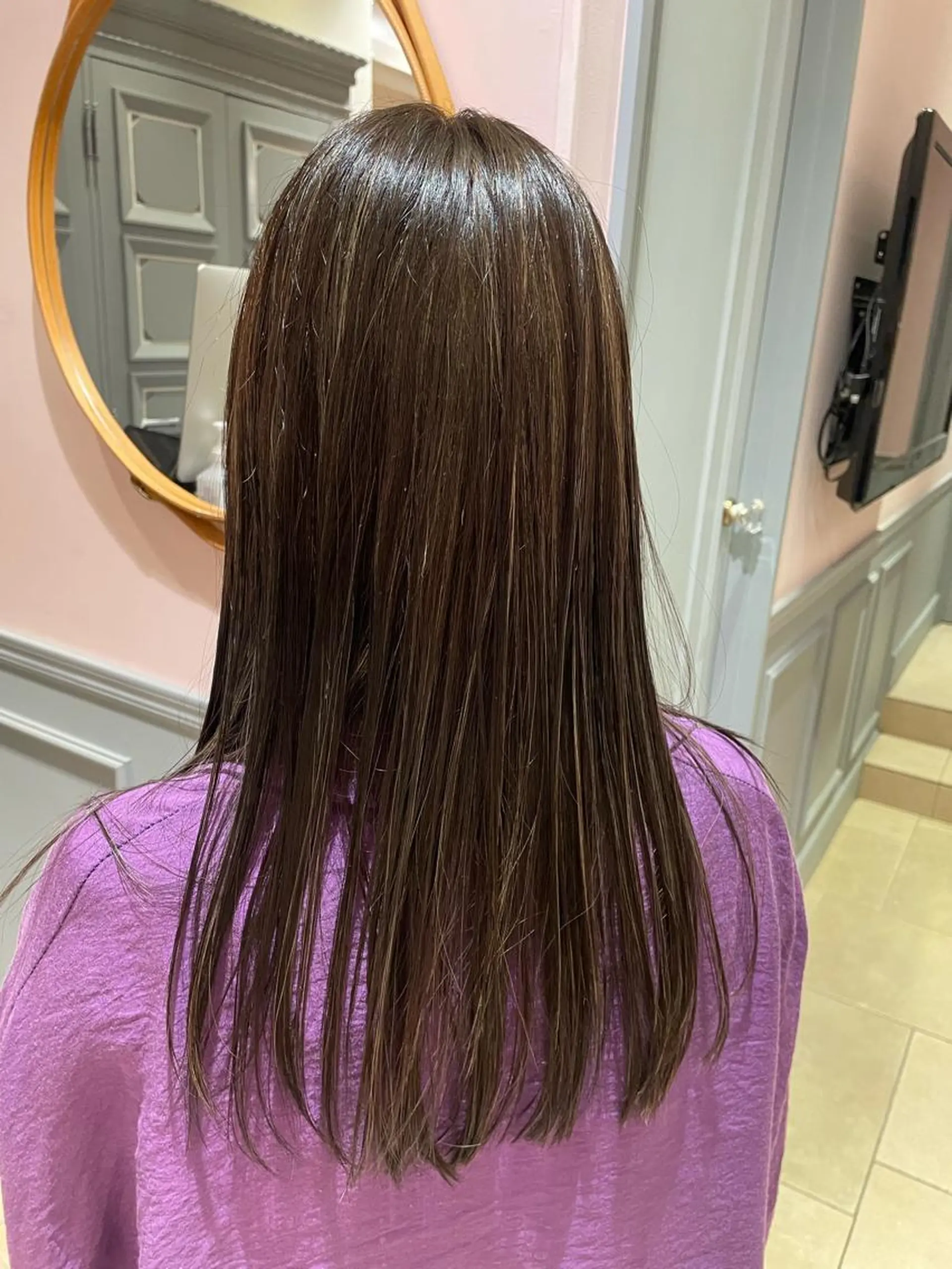 セミロング ハイライト カットモデル ヨネダのヘアスタイル