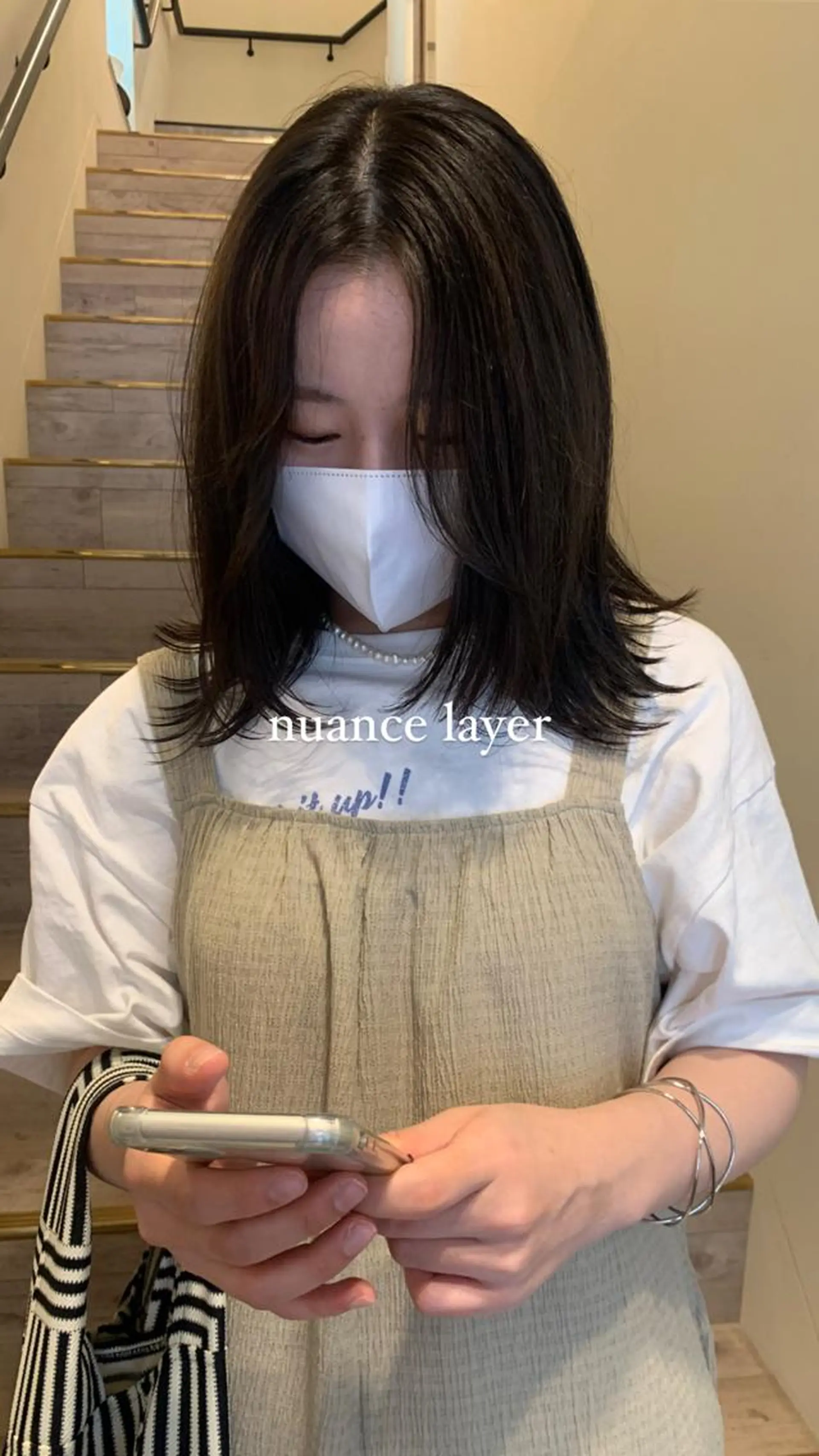 ミディアム カラー メンズ グレージュ レイヤーカット 落合希 Olivebeigeのヘアスタイル