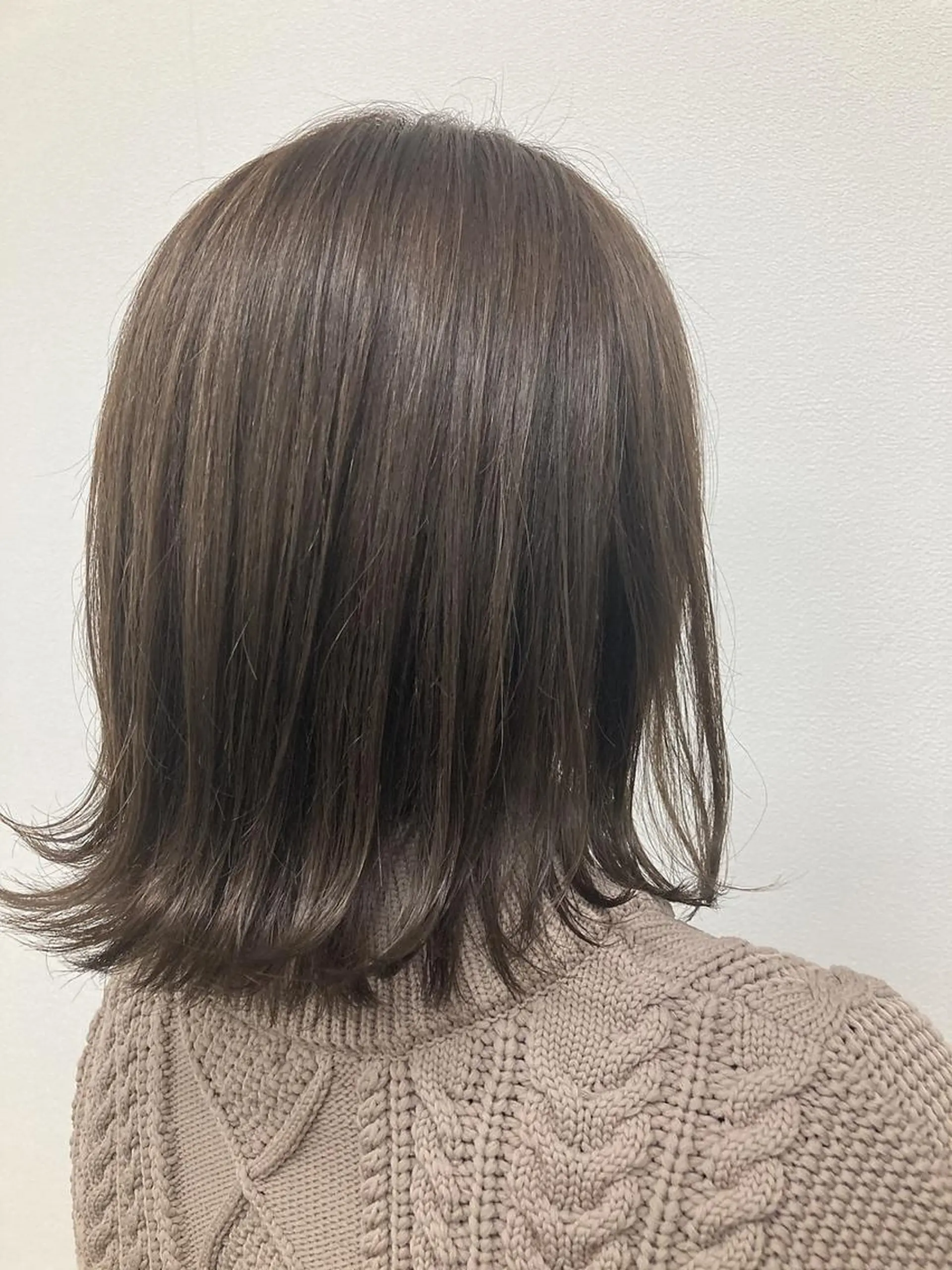 ミディアム カラー ヘアアレンジ ミストバング ブリーチ ケアブリーチ 透明感カラー デザインカラー maoブリーチ無し 似合わせカラーのヘアスタイル