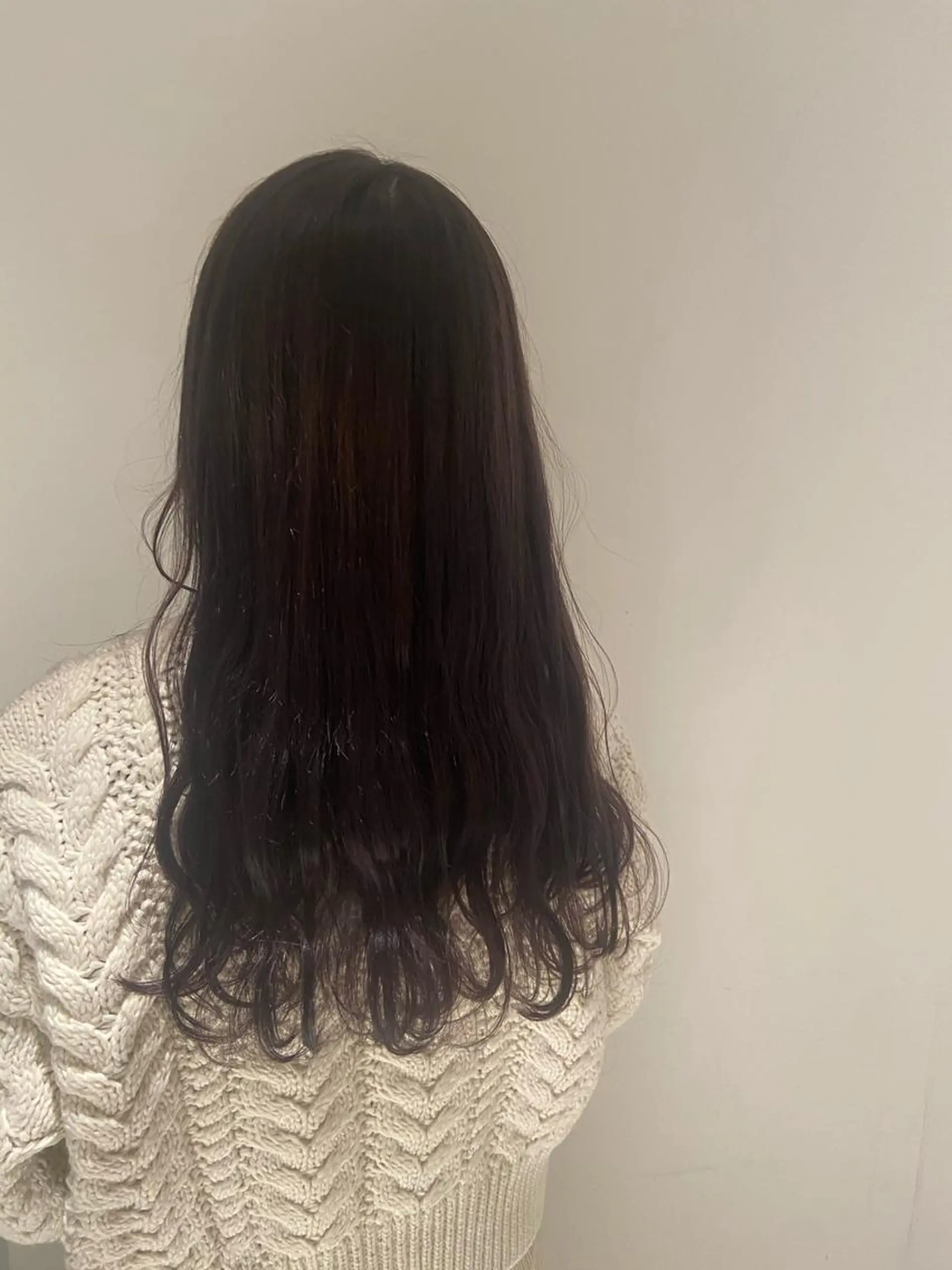 ロング カラー グレージュ ラベンダーカラー ラベンダーグレージュ ラベンダーグレー 外国人風カラー カジュアルを女っぽく 𝗮𝘆𝗮𝗰𝗼のヘアスタイル