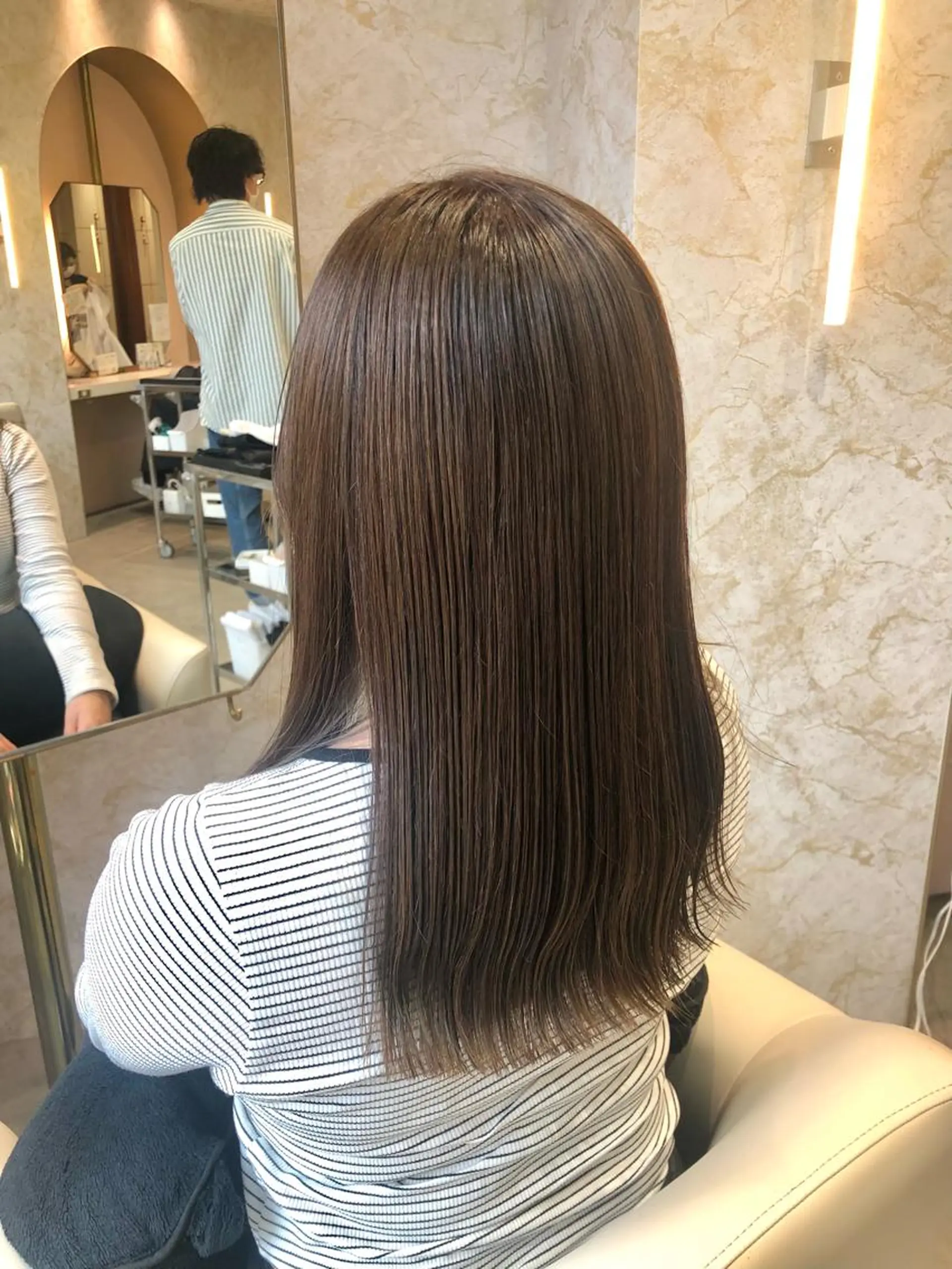 ミディアム La fith hair rond 立川店所属・kyosuke 透明感カラーのヘアスタイル