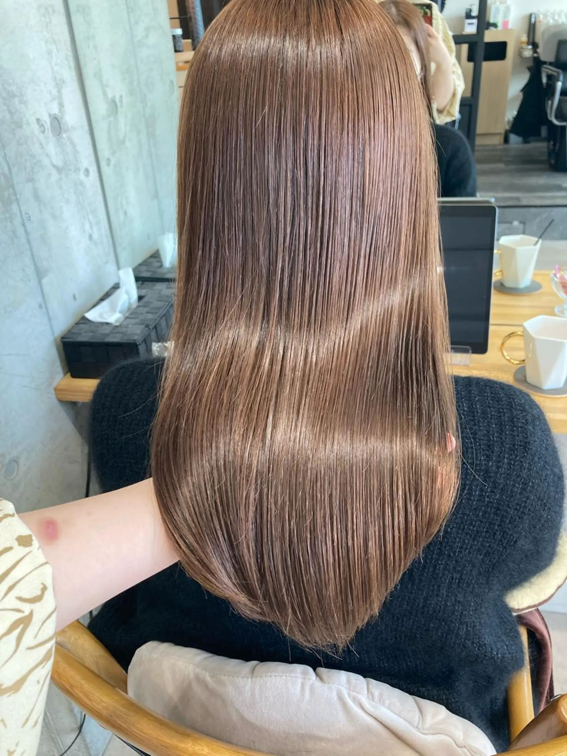 セミロング ✨色持ちの良い艶 カラー✨蟹江真世のヘアスタイル