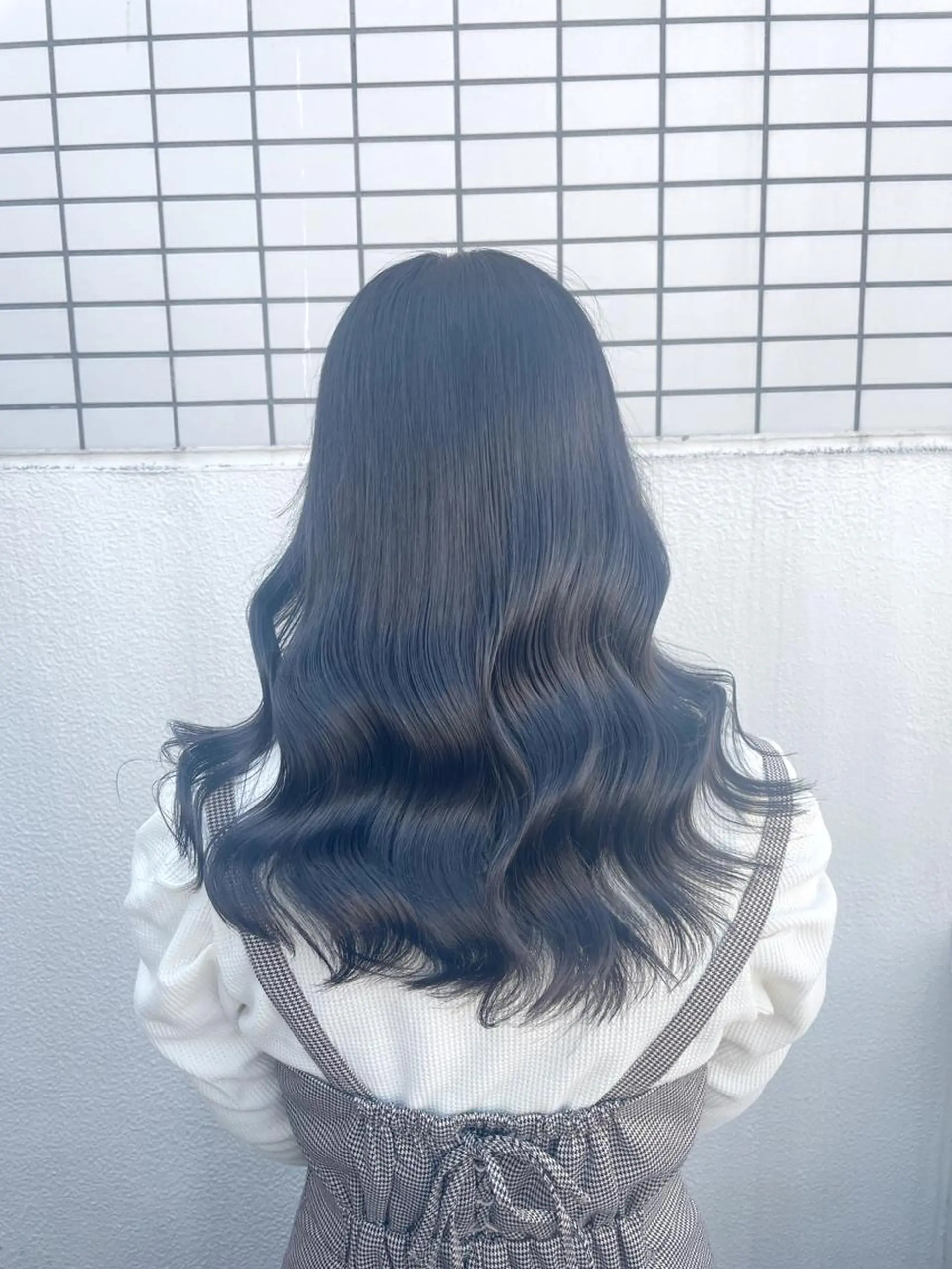 ロング カラー ブリーチ ダークグレー ダークグレージュ グレージュ ブリーチなしカラー ヘアカラー トリートメント ヘアセット 透明感カラー🤍 Kaitoのヘアスタイル