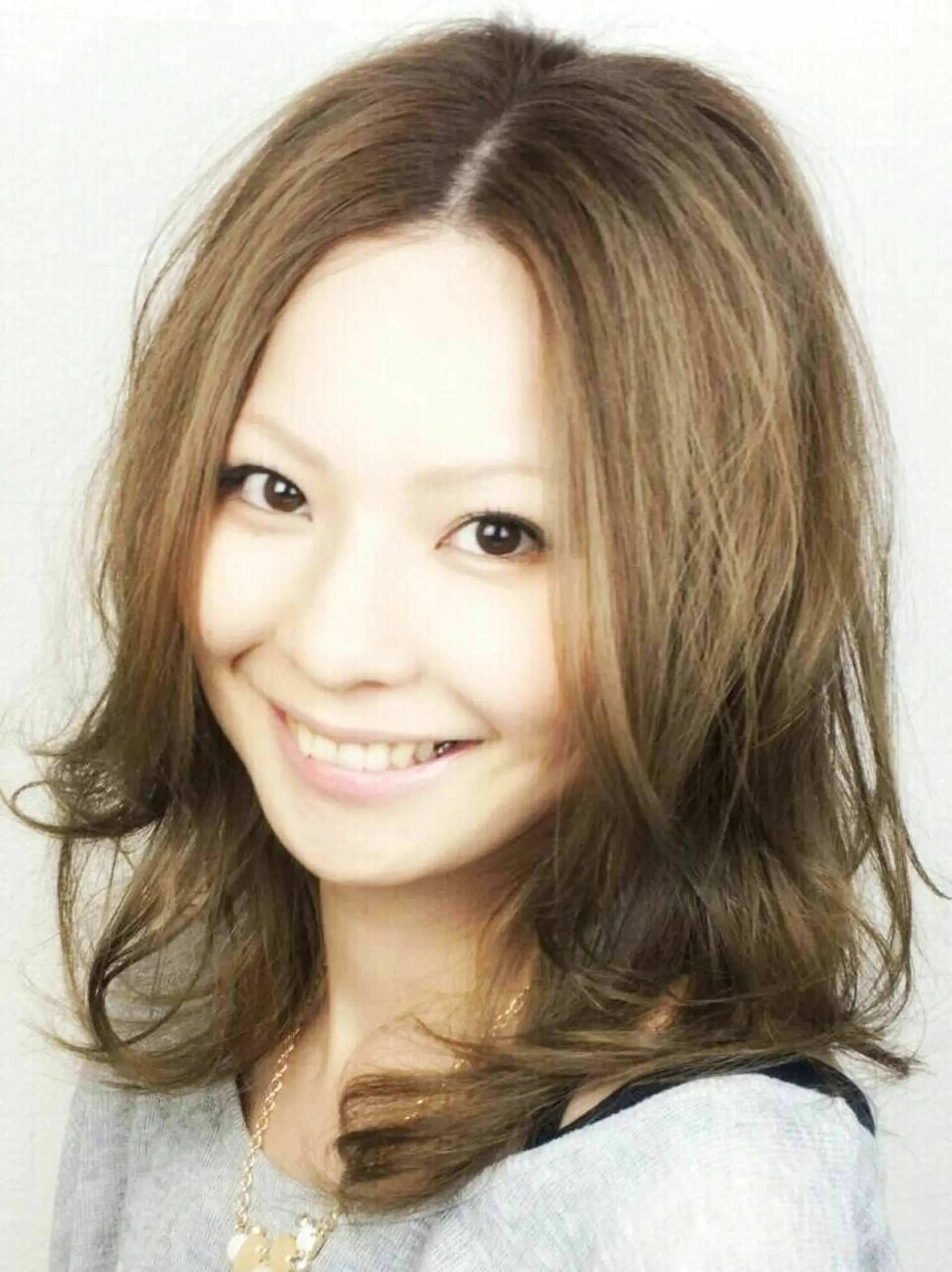 セミロング ミディアム カラー Babylon所属・畑中秀平💛艶髪💜 Babylon 代表のヘアスタイル