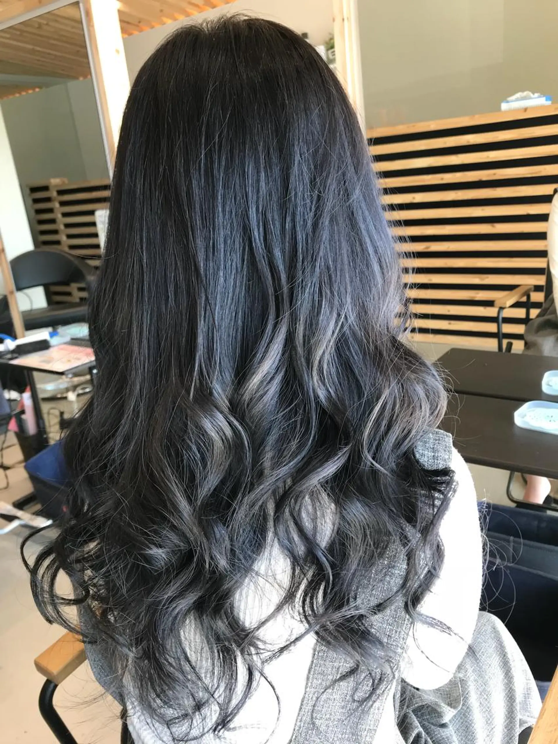 ロング カラー 関口 友行のヘアスタイル