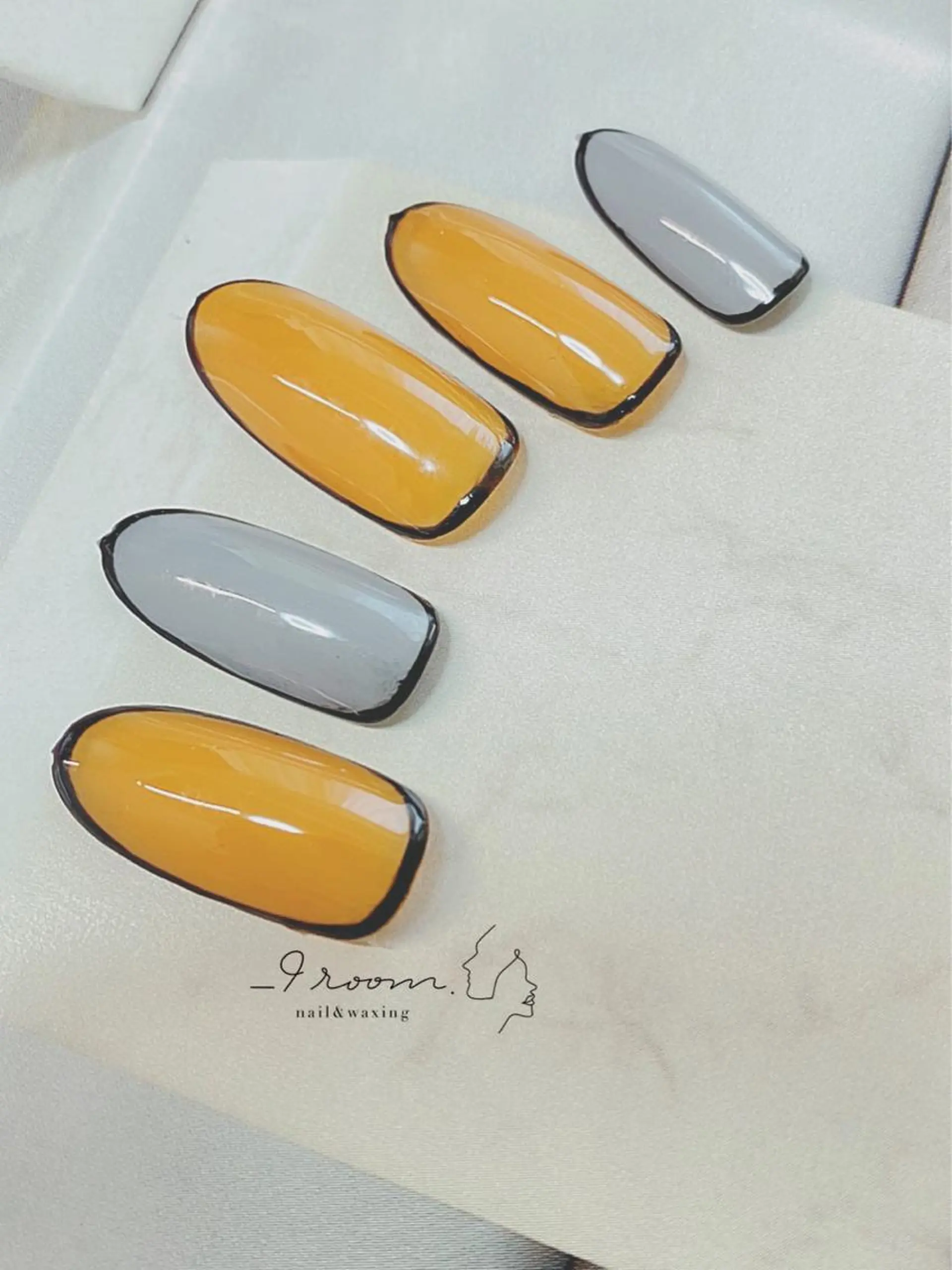 ネイル _9 room. Yoshimiのネイルデザイン