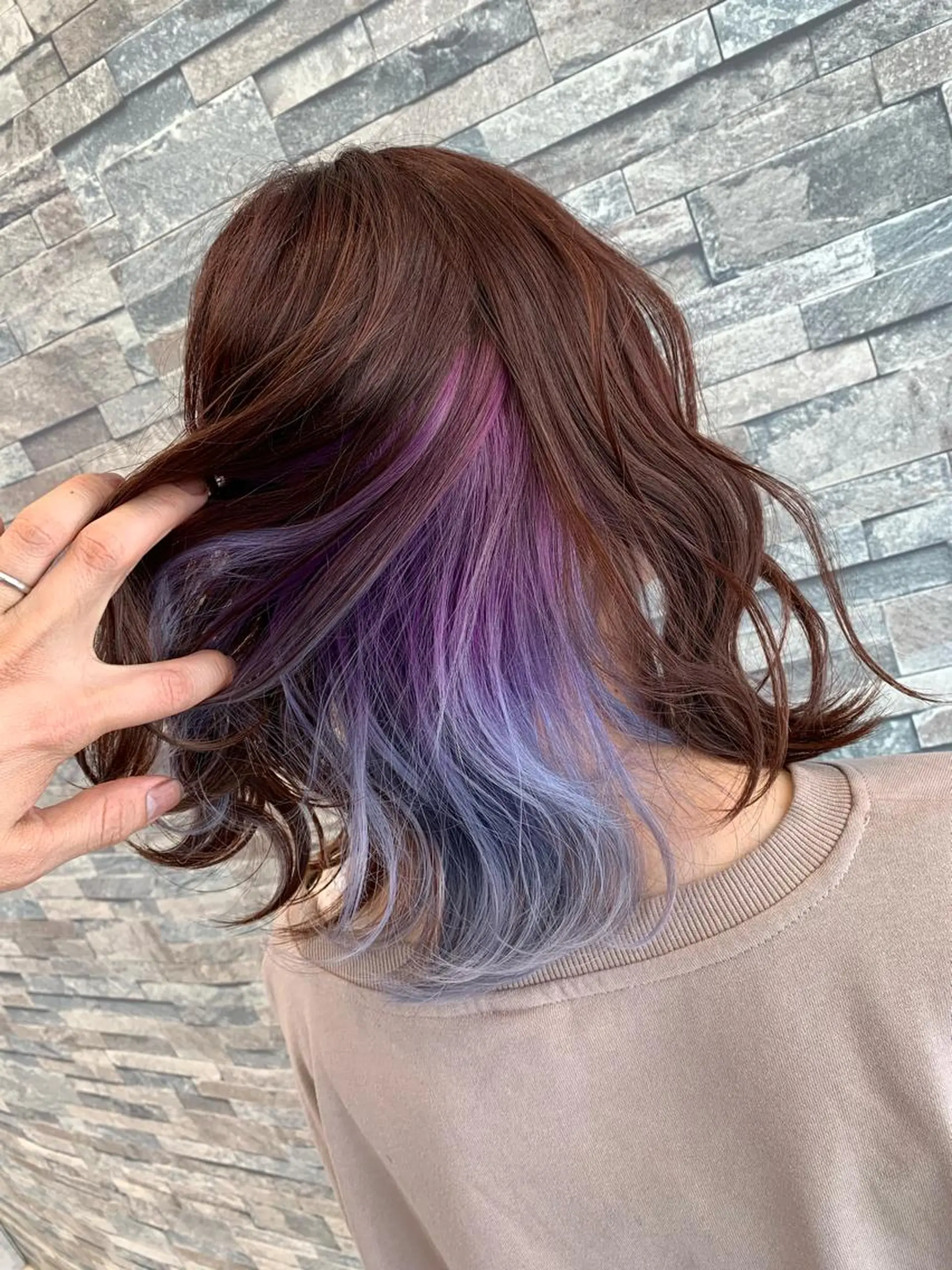 ミディアム カラー カラーと言ったら SAWARAのヘアスタイル