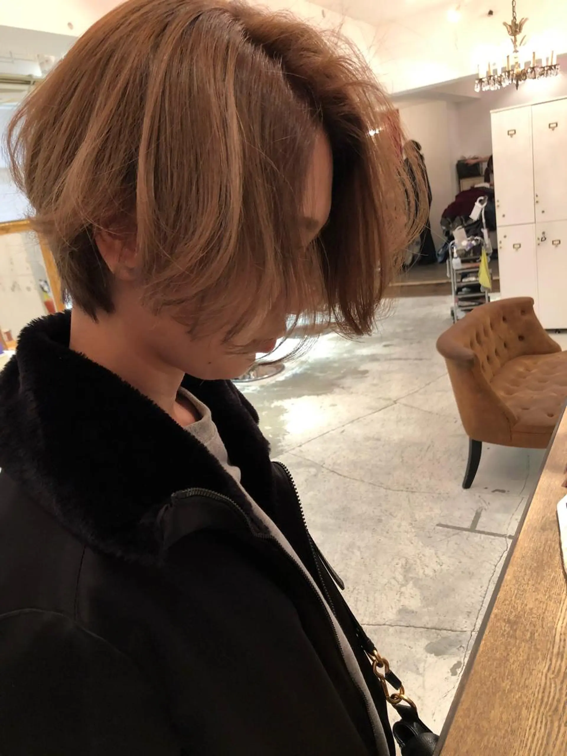 ショート カラー THE DAY所属・AKI HASHIMOTOのヘアスタイル