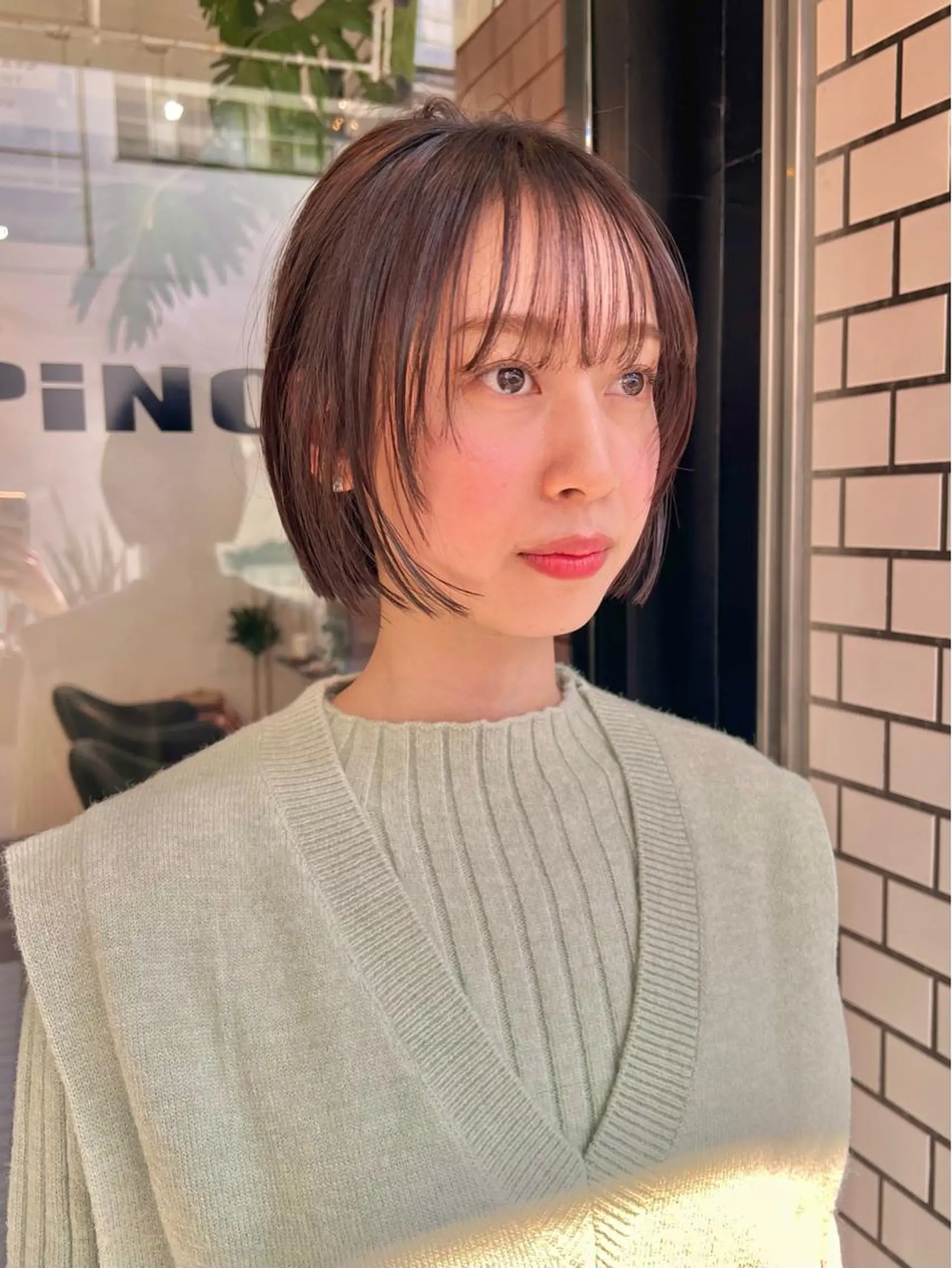 ショート カラー ボブ カット ヘアカラー トリートメント ヘッドスパ ヘアセット 柔らかブラウン/顔周 りレイヤー♡ユウシのヘアスタイル