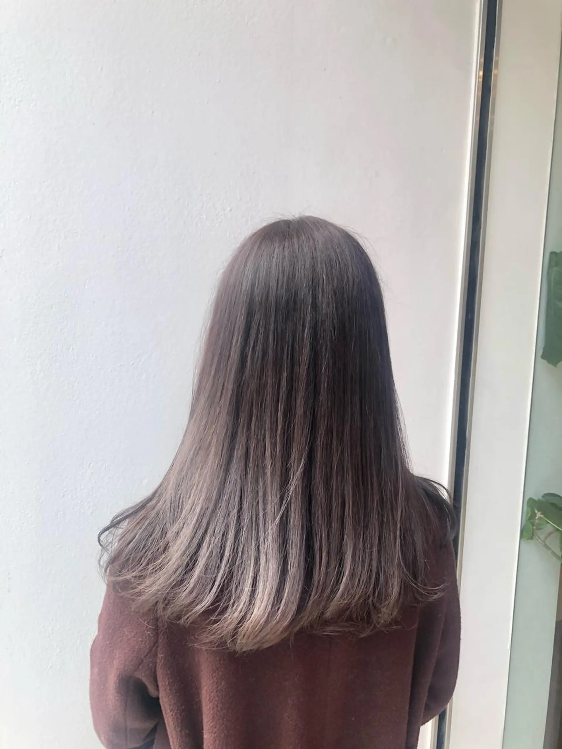 セミロング カラー ブリーチ 透明感カラー ブリーチなしカラー 大阪長居🌱野見山 卓也のヘアスタイル