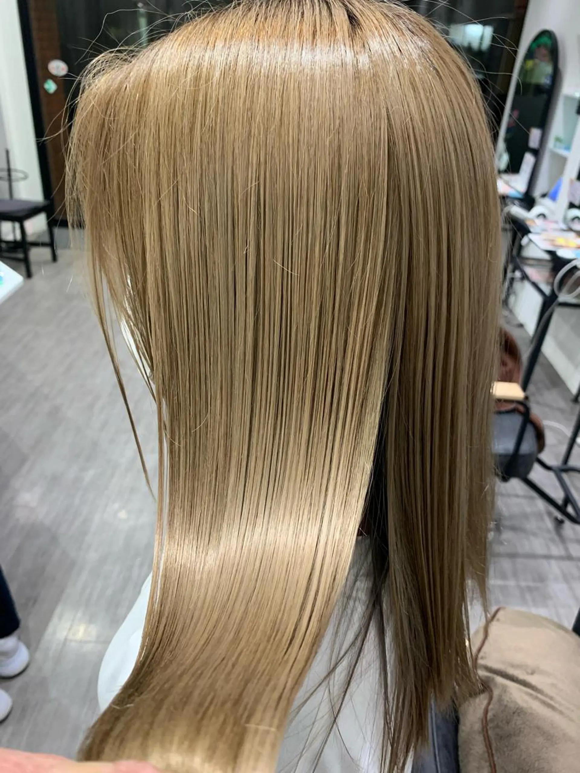 セミロング 【酸性ストレート】 宮下和明のヘアスタイル