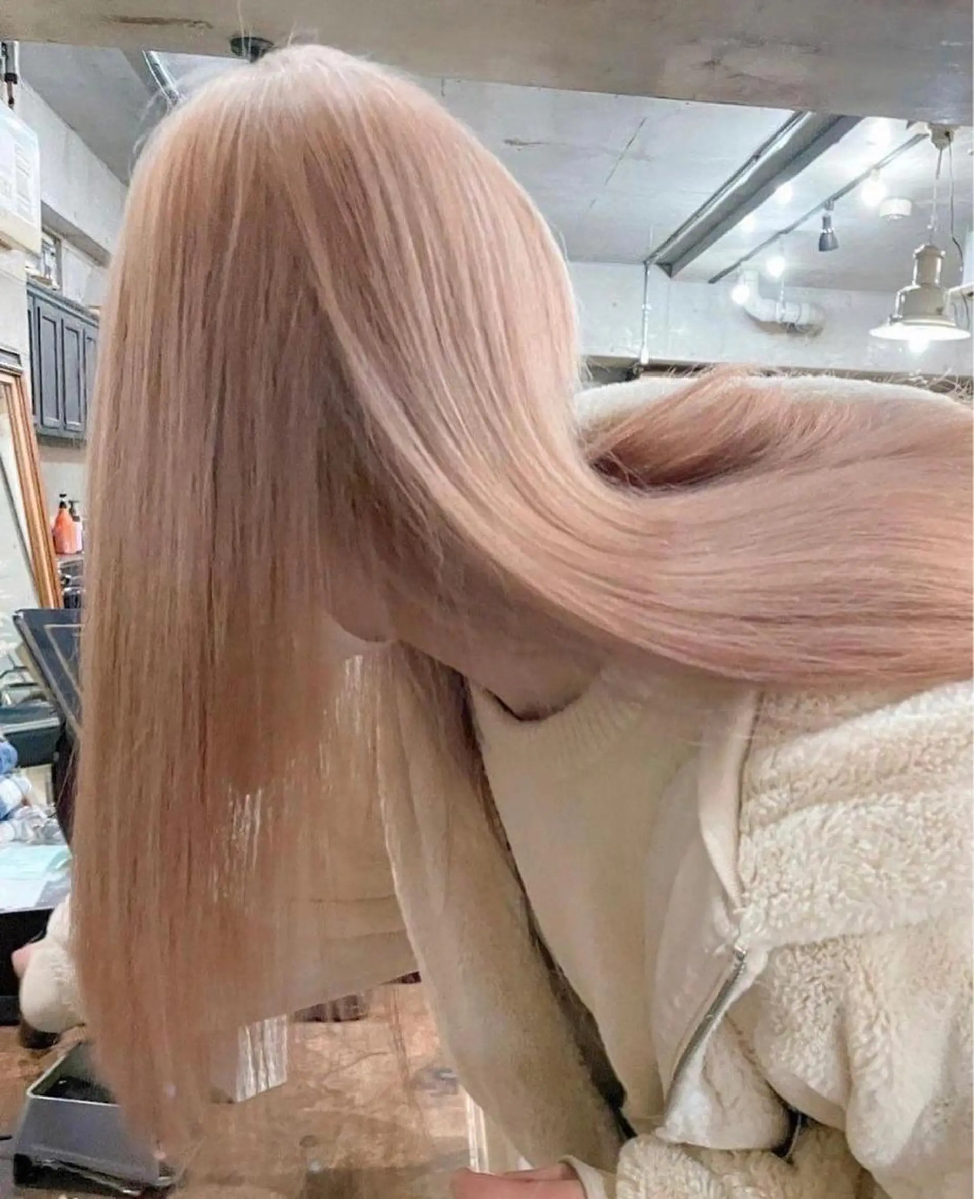 セミロング Kawakami kotomiのヘアスタイル