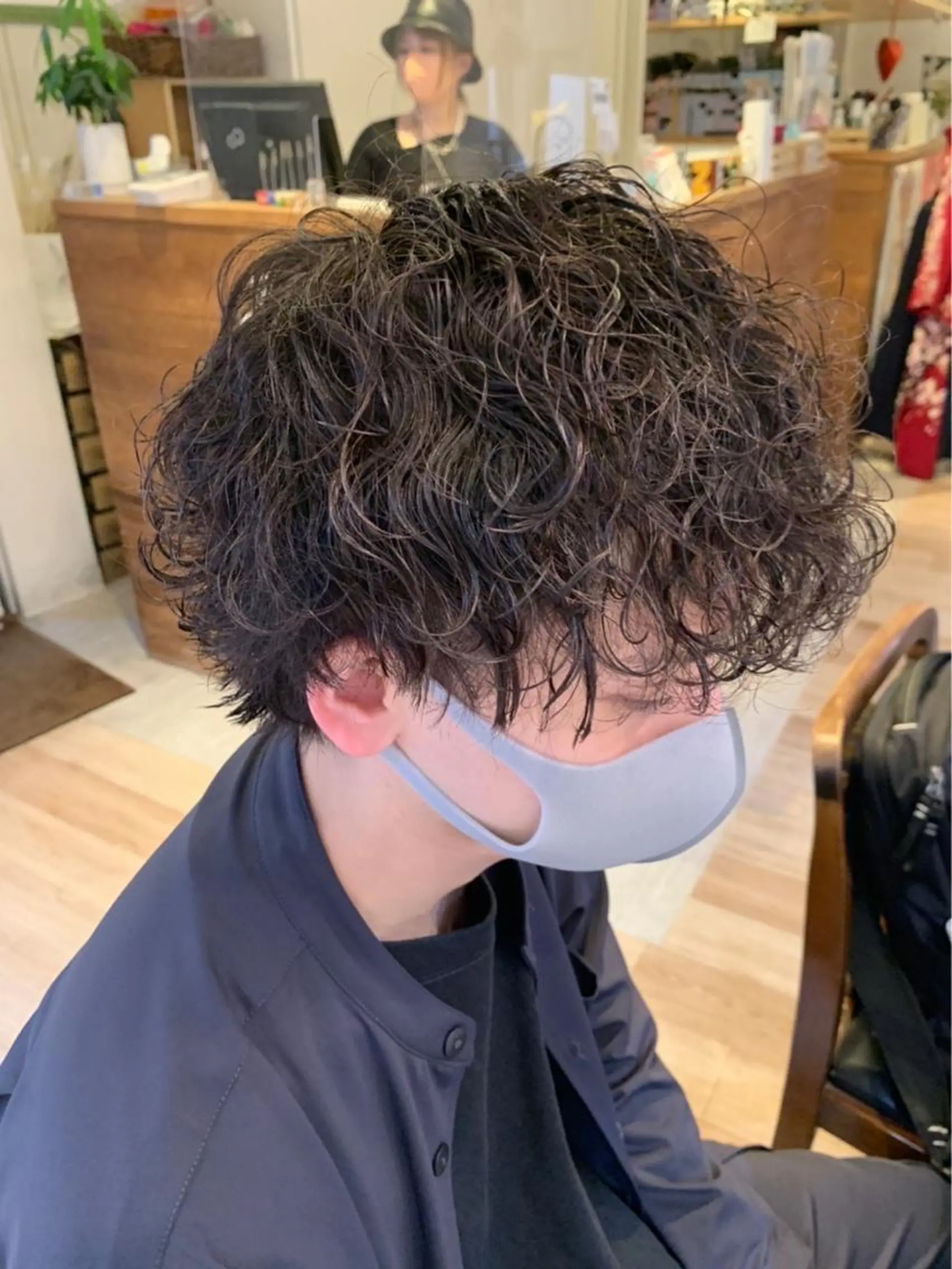 カラー メンズ メンズブリーチ メンズインナーカラー メンズ韓国風 マッシュ メンズパーマ navile 銀座／ 髪質改善／角田 龍汰のヘアスタイル