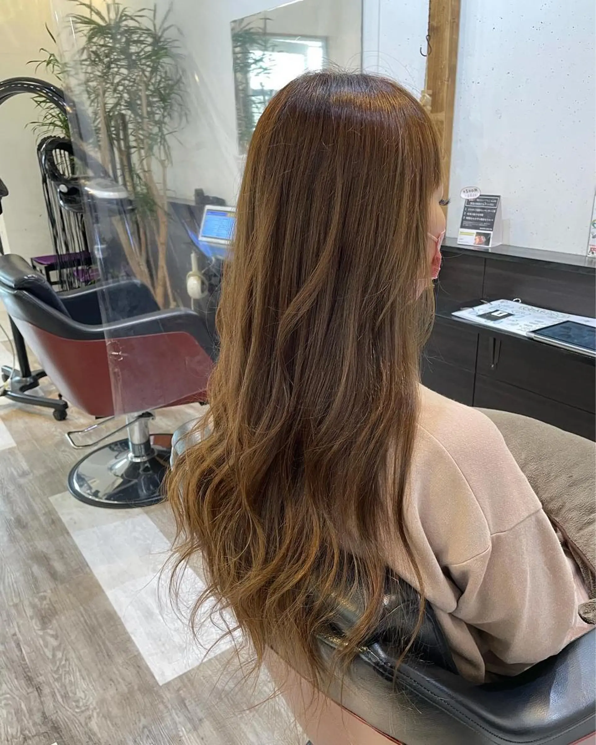 ロング ヘアカラー 正分 真美のヘアスタイル