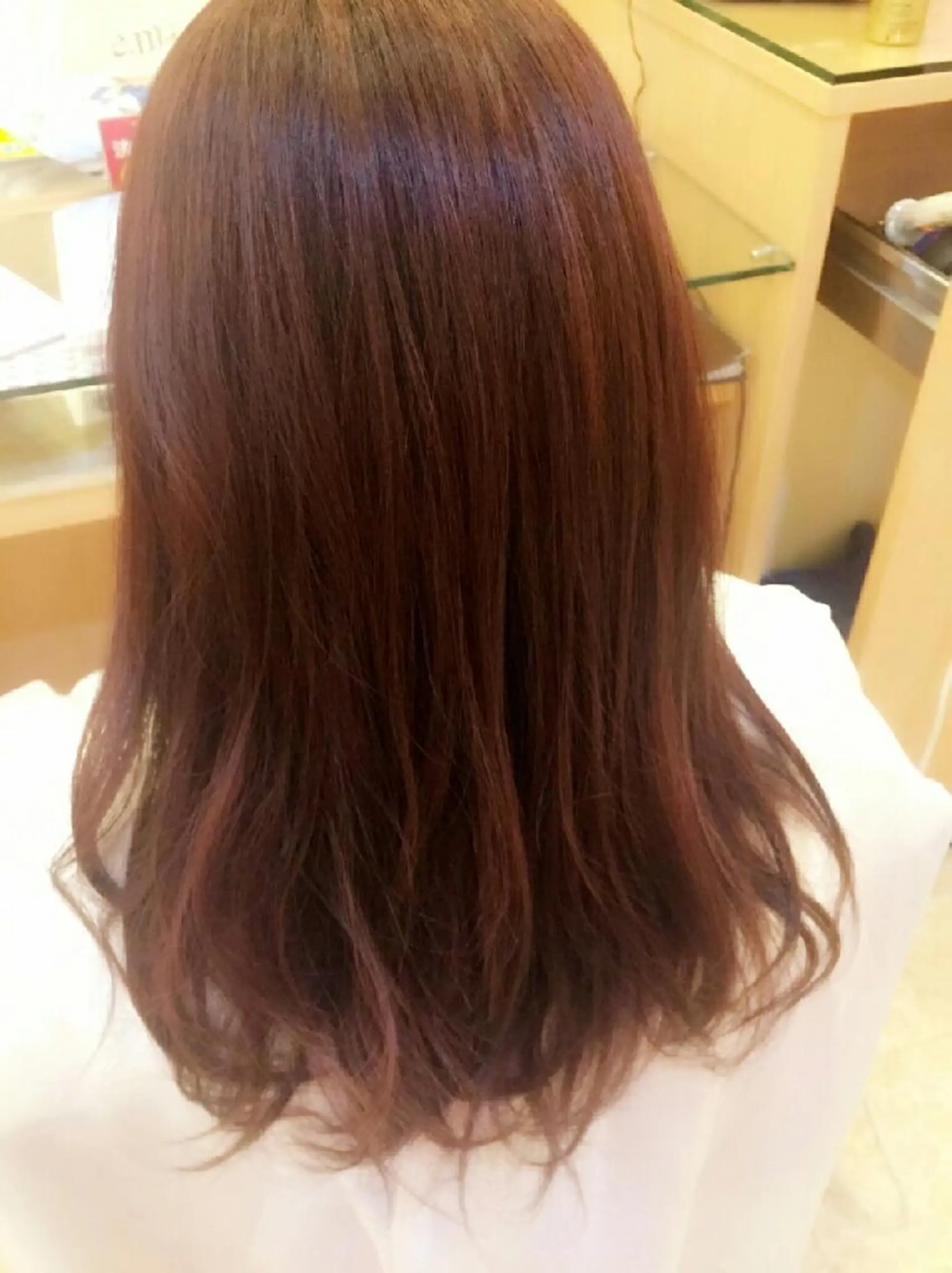 セミロング カラー ピンクカラー EMANON名古屋所属・美谷添（ミヤゾエ） まどか大人ヘアサロンのヘアスタイル