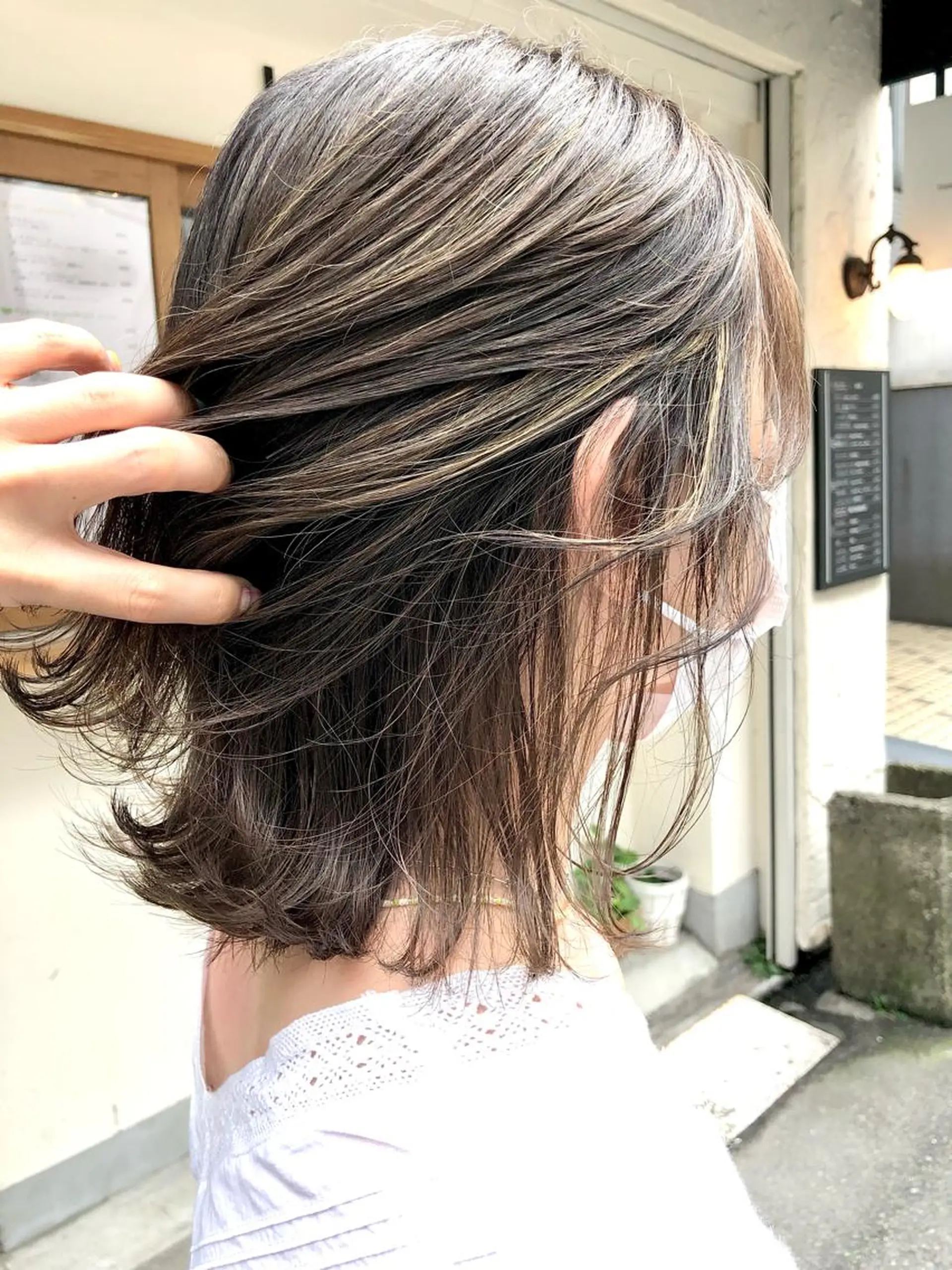 ミディアム カラー ハイライトカラー ハイライト luve heart's And Be  minamisemba所属・脇坂 佳世の眉毛・アイブロウイメージ