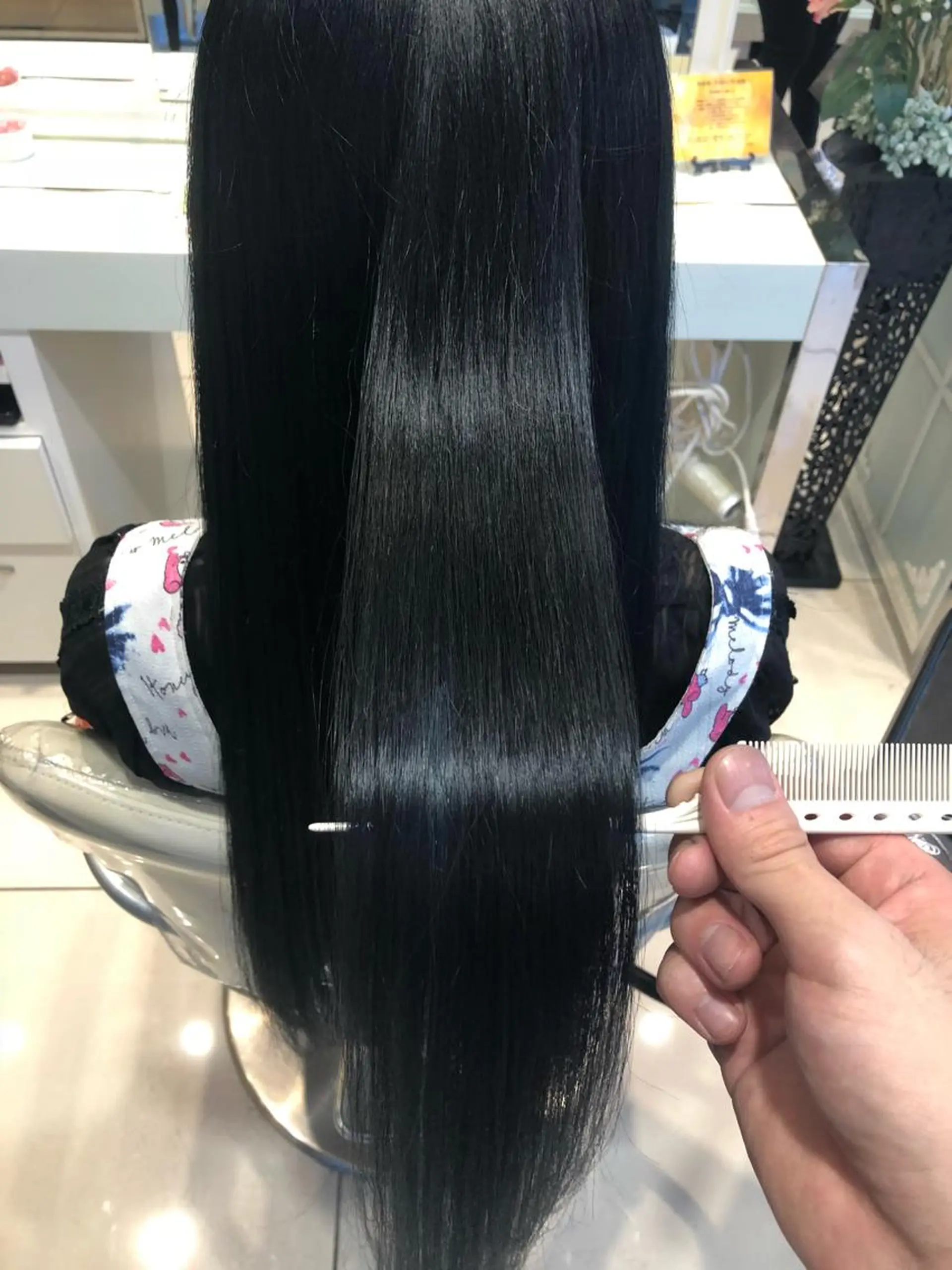 ロング ブリーチカラー特化 碇　英朗のヘアスタイル