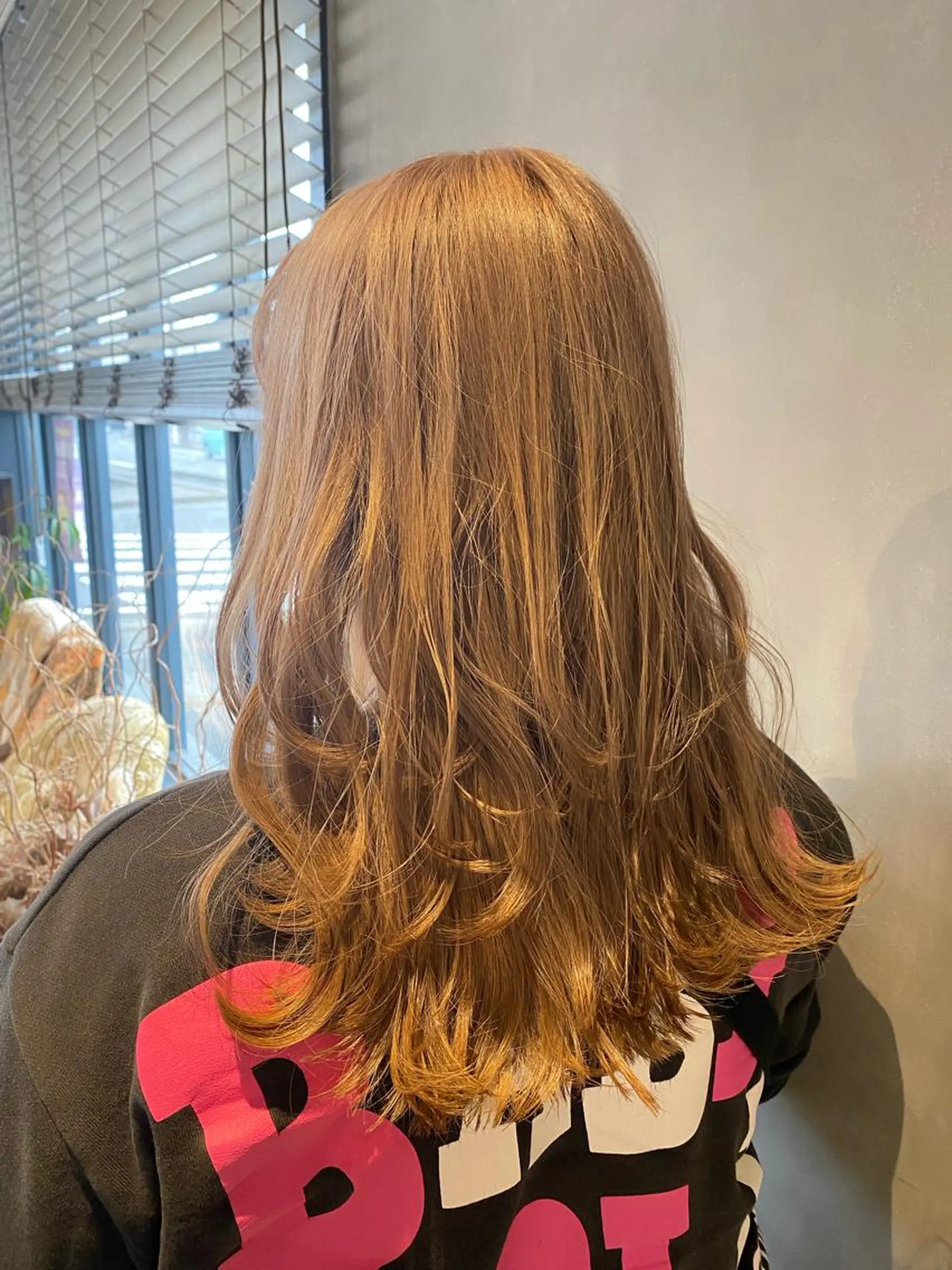 ロング カラー 内田 遥香のヘアスタイル