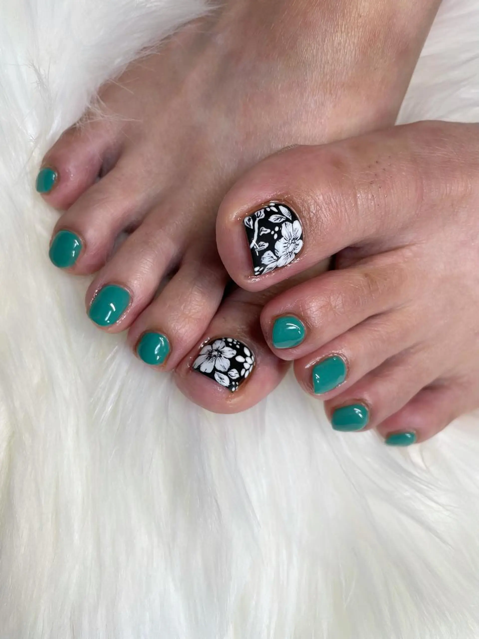 ロング カラー ヘアアレンジ キッズ ネイル マツエク・マツパ 福田 加奈のネイルデザイン