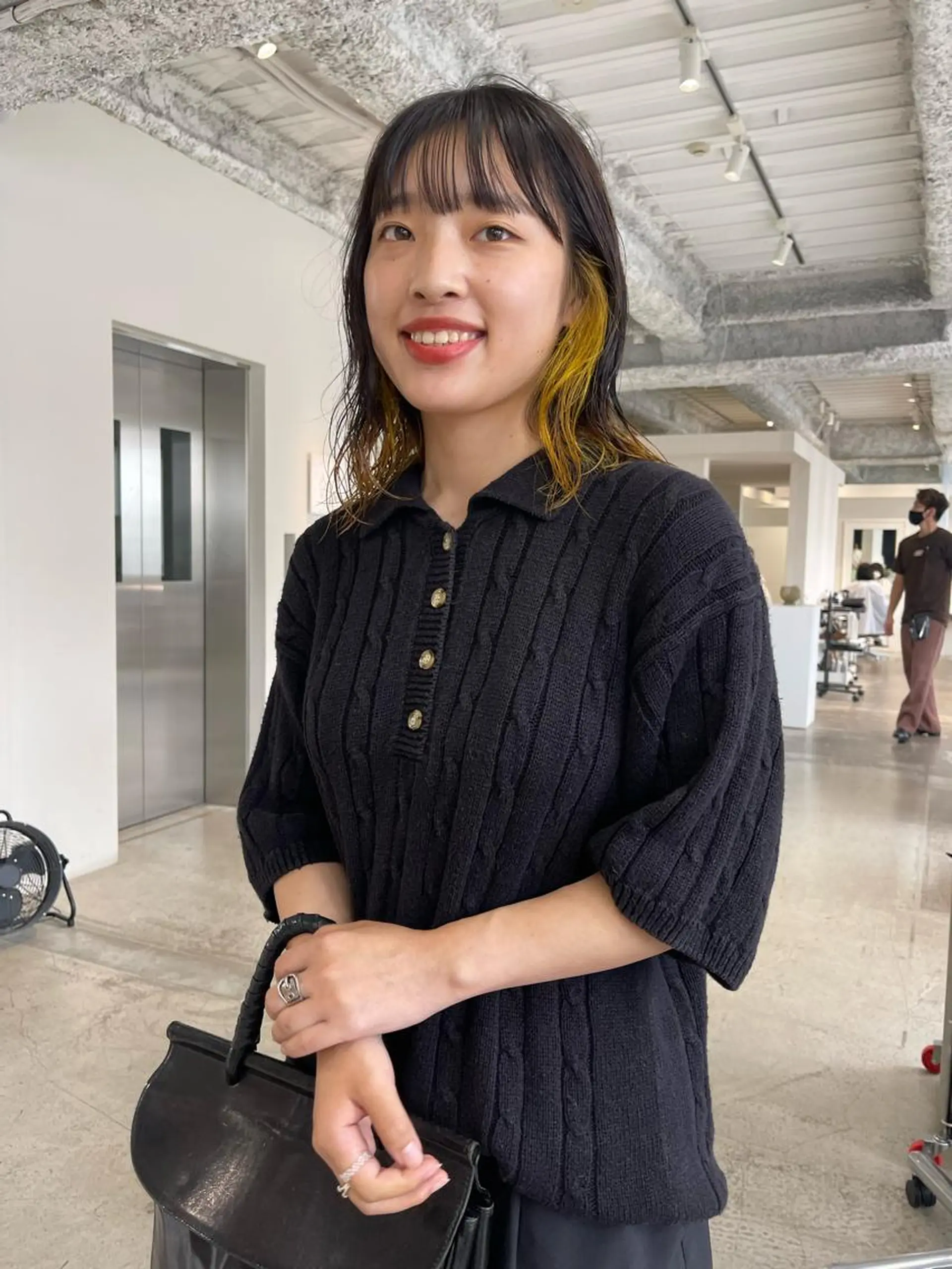 ミディアム カット ヘアカラー トリートメント oma　袮次金 鈴香のヘアスタイル