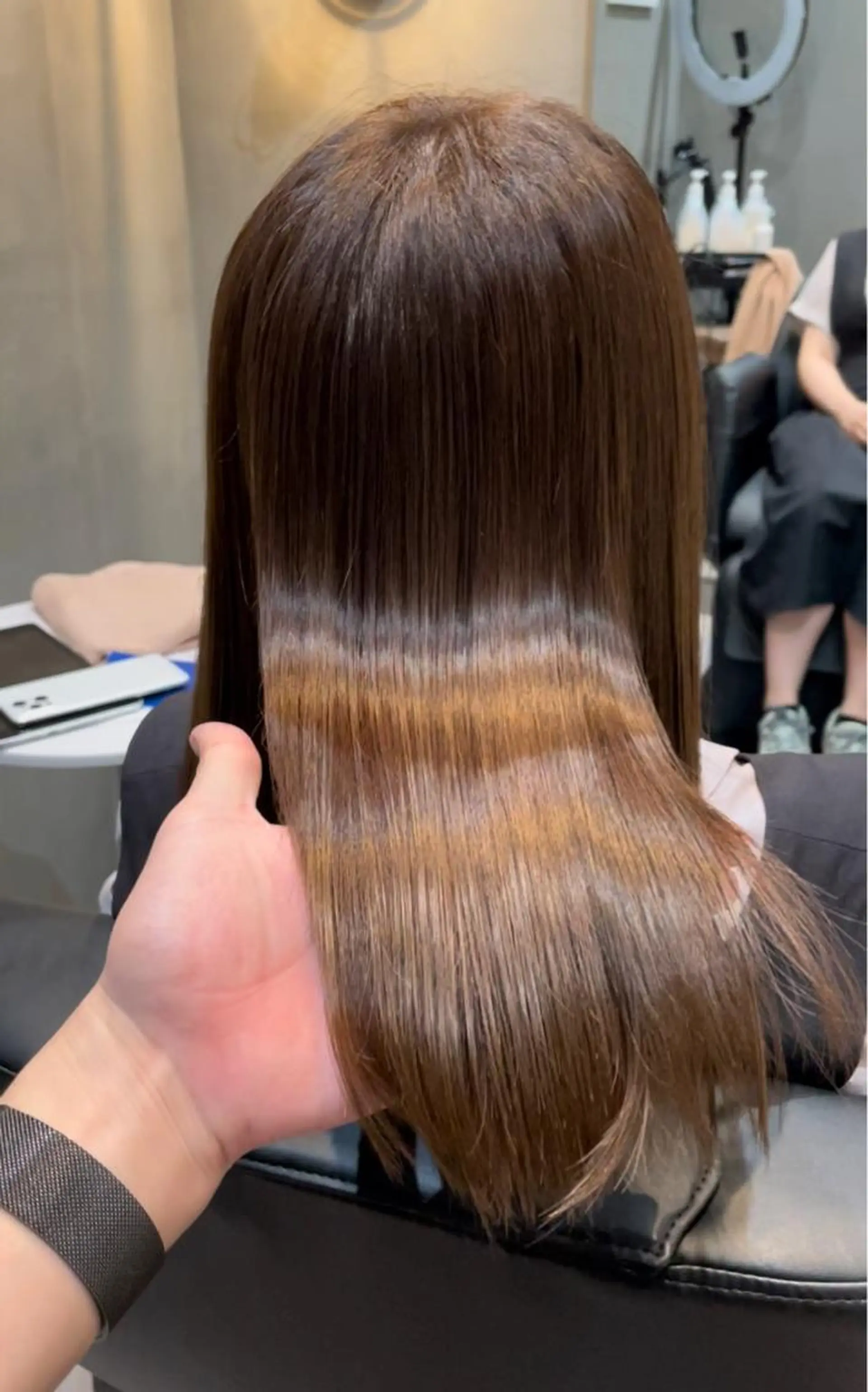 ロング パーマ 【レイヤーカット】 関根【コテ巻パーマ】のヘアスタイル