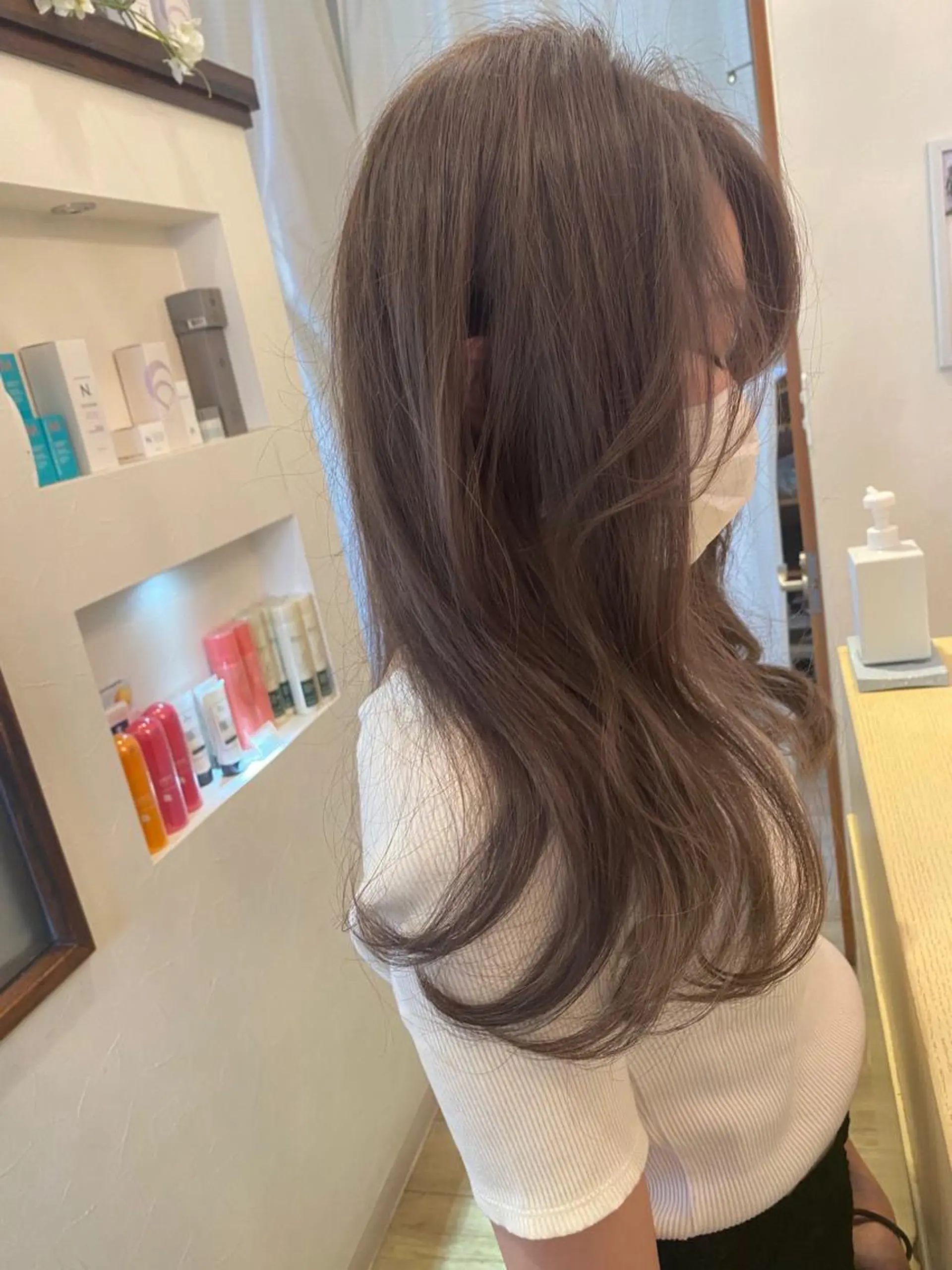 ミディアム カラー ハイライトカラー ハイライト カット ヘアカラー grand juteのヘアスタイル