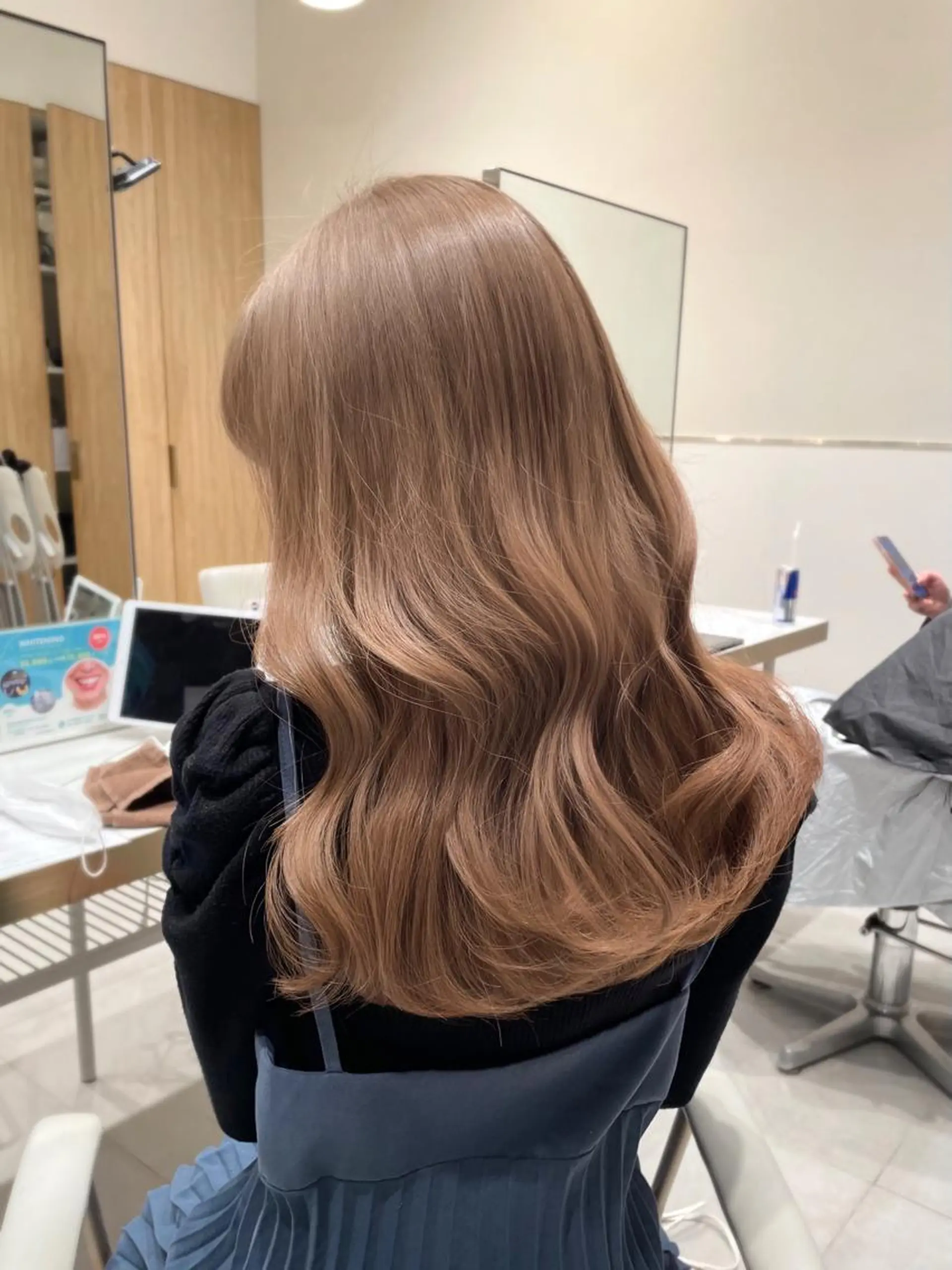 ロング カラー ヘアアレンジ Toiro所属・🤎小顔レイヤー /ベージュ🤎友香のヘアスタイル