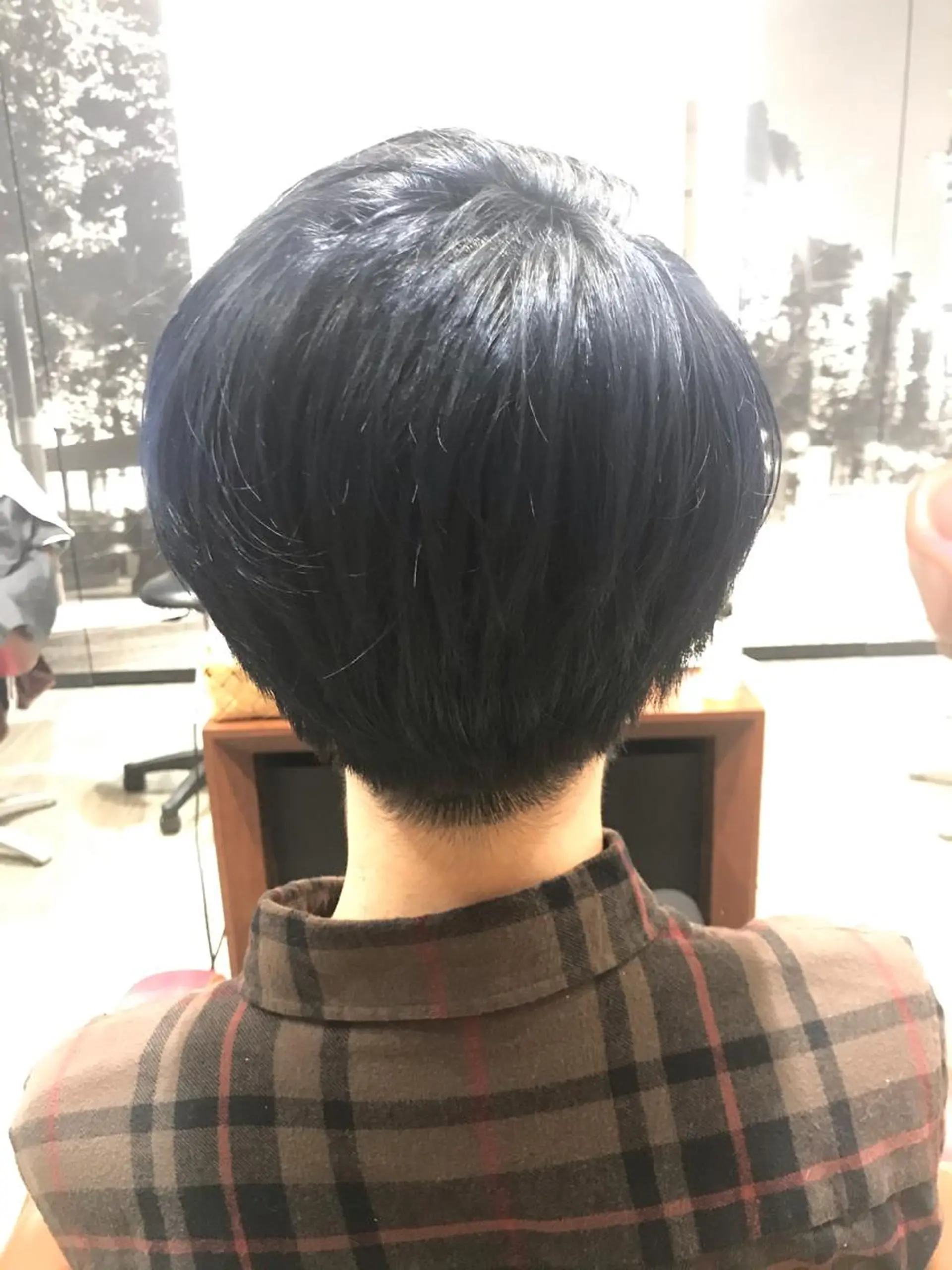 ショート カラー メンズ ブルーカラー ネイビーカラー 限定クーポン 💕大量更新ブリーチのヘアスタイル