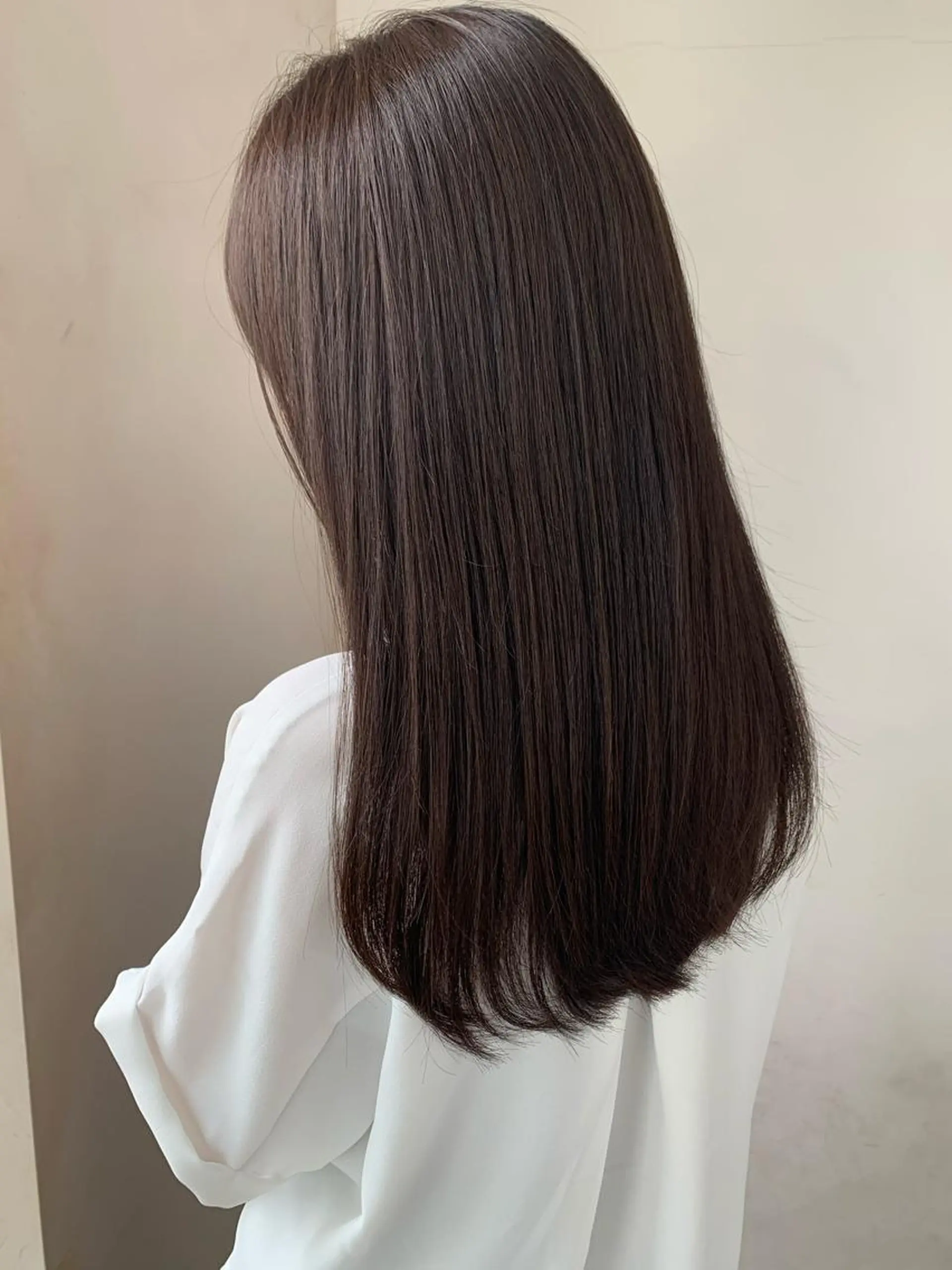 セミロング i.GINZA所属・似合わせショート広瀬 和輝のヘアスタイル