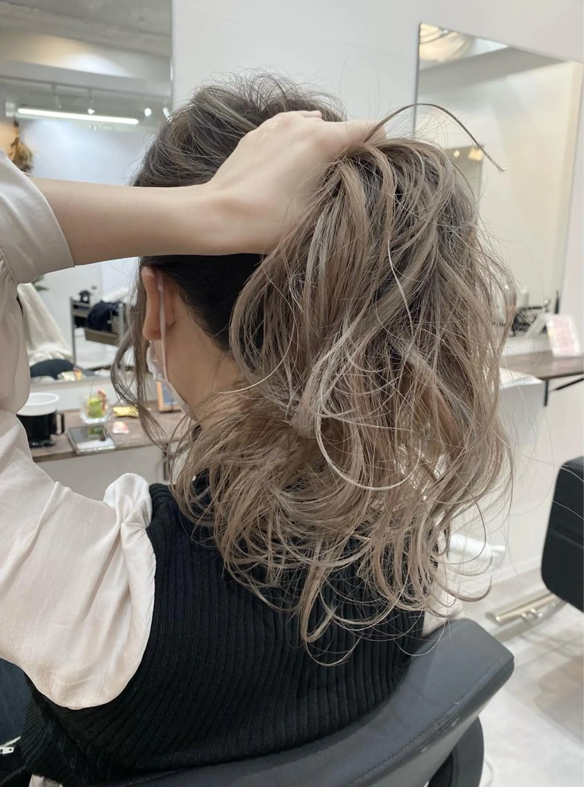 ロング カラー アディクシーカラー バレイヤージュ 外国人風カラー レイヤーカット カット ヘアカラー トリートメント ヘッドスパ 木下大地 HAIR  Oneのヘアスタイル