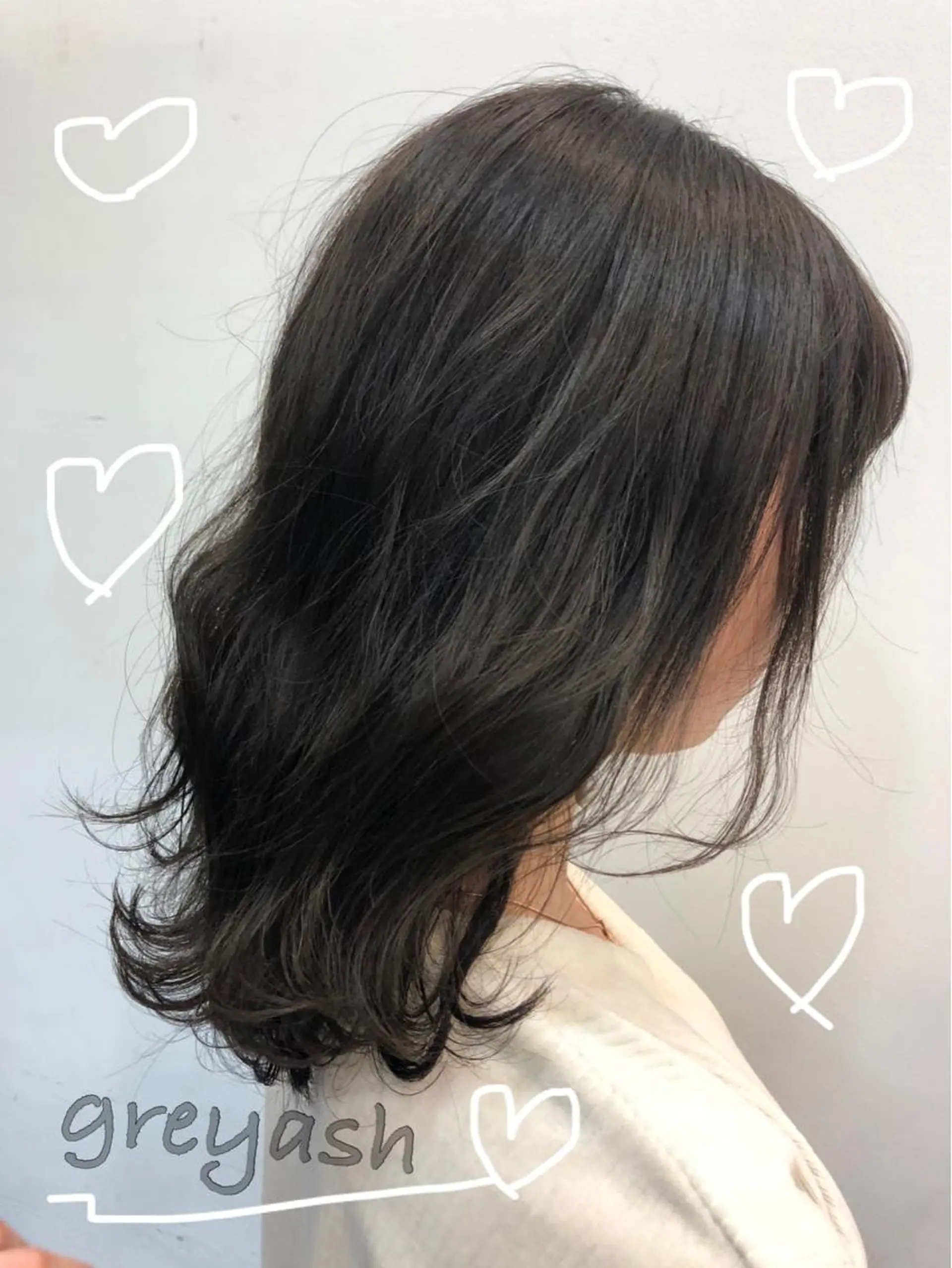 セミロング カラー GLROW haruhiのヘアスタイル