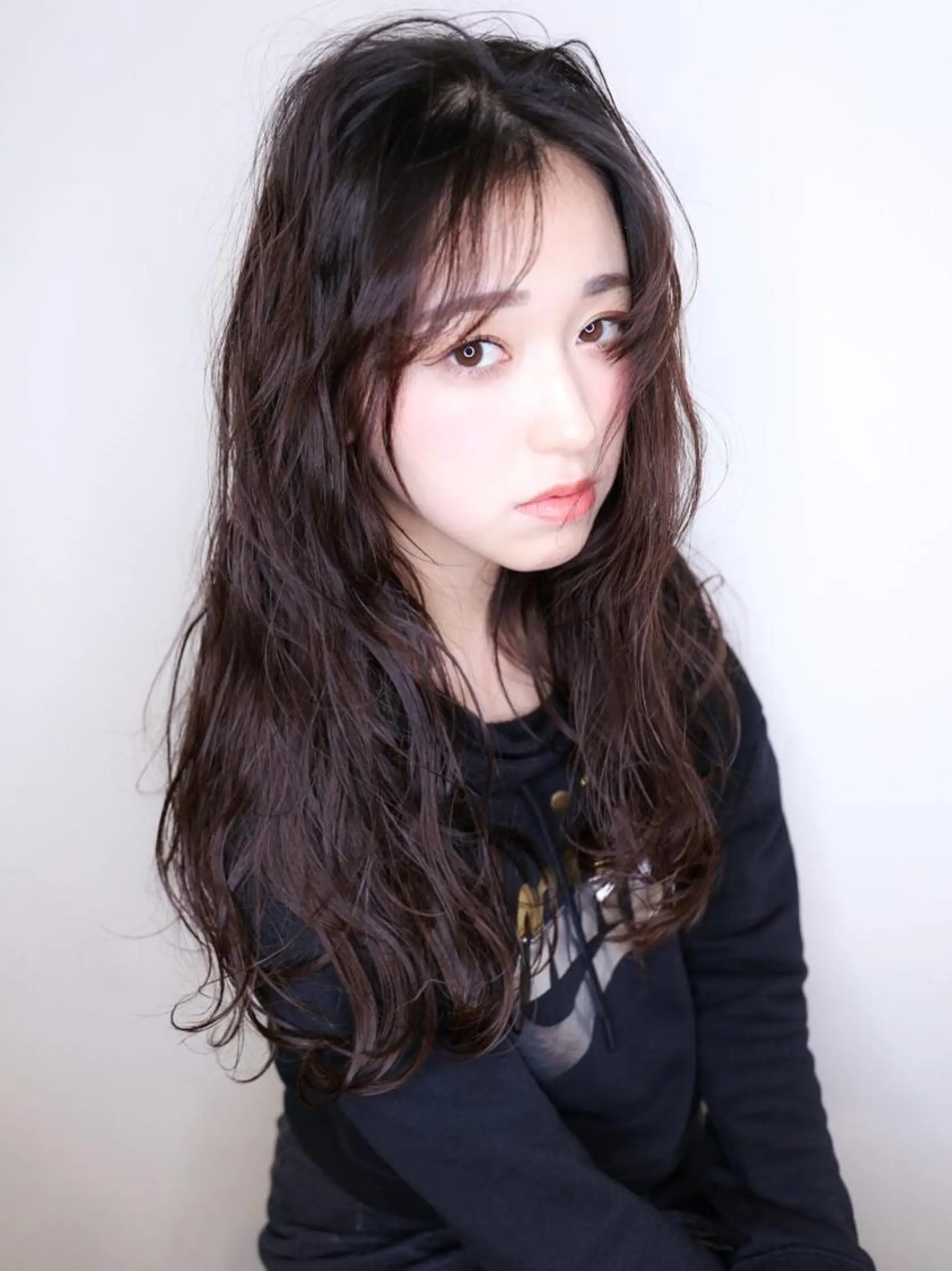 カラー ロング ヘアカラー トリートメント ブリーチ/ヘアケア/ 艶髪/イギチハルのヘアスタイル