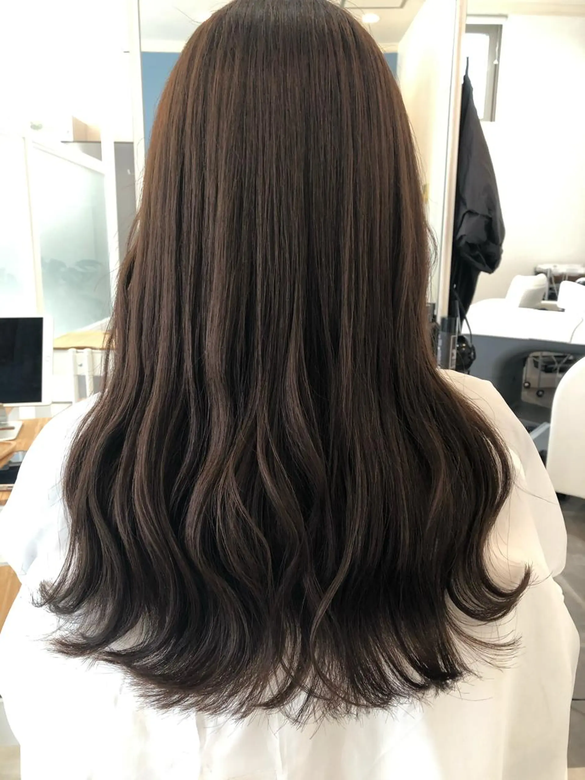 ロング カラー 熊野 小百合のヘアスタイル