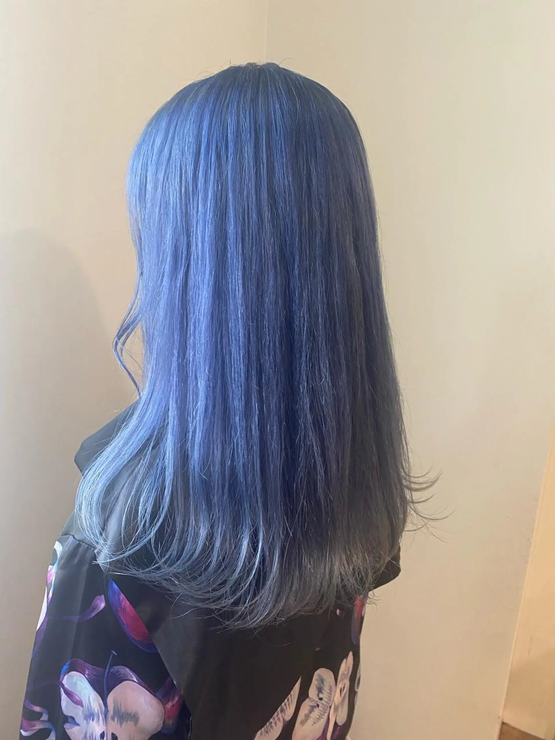 ロング カラー パーマ ヘアアレンジ メンズ キッズ ネイル マツエク・マツパ メンズブリーチ メンズハイトーン ブリーチ ブルーカラー 透明感カラー ヘアカラー 🌈デザインヘア職人 Kaede🌈のヘアスタイル