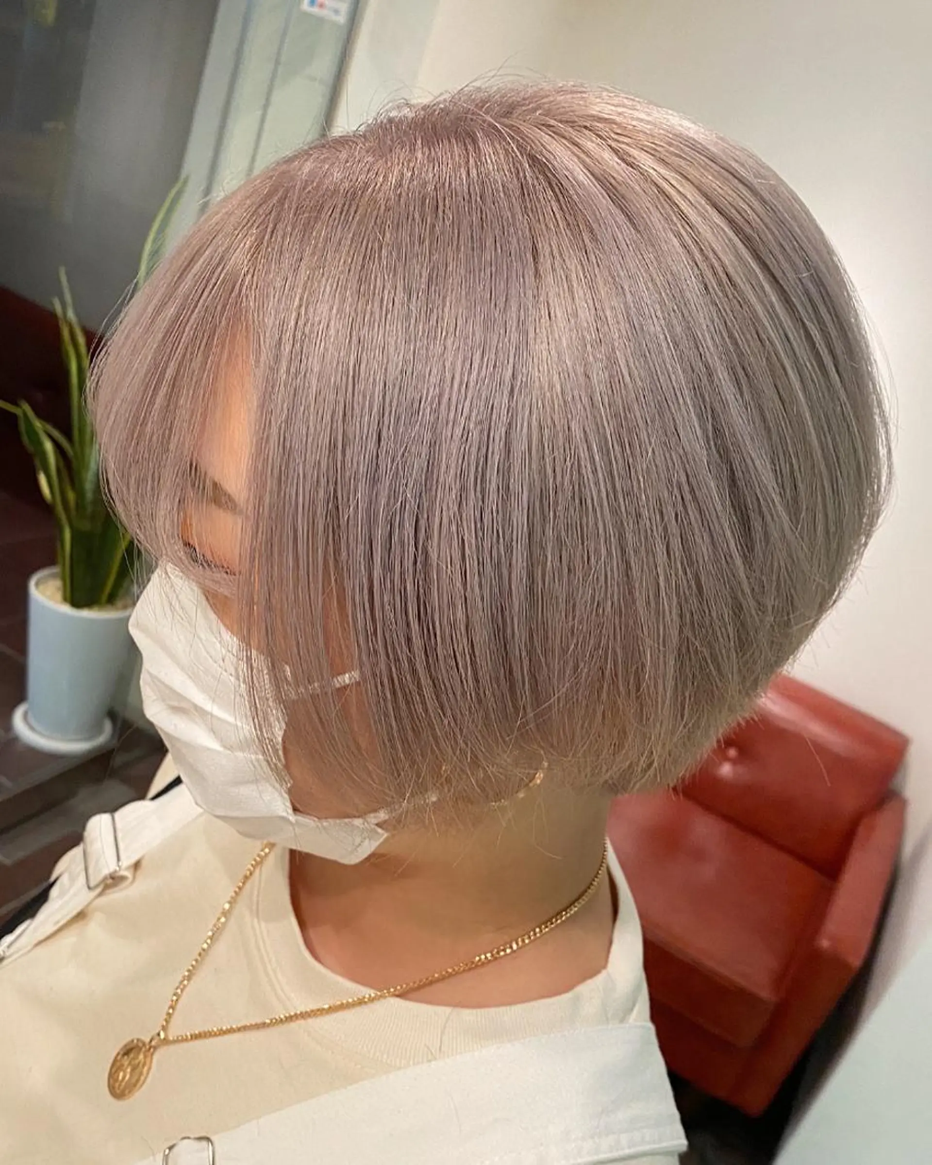 ショート カラー 吉田 航のヘアスタイル