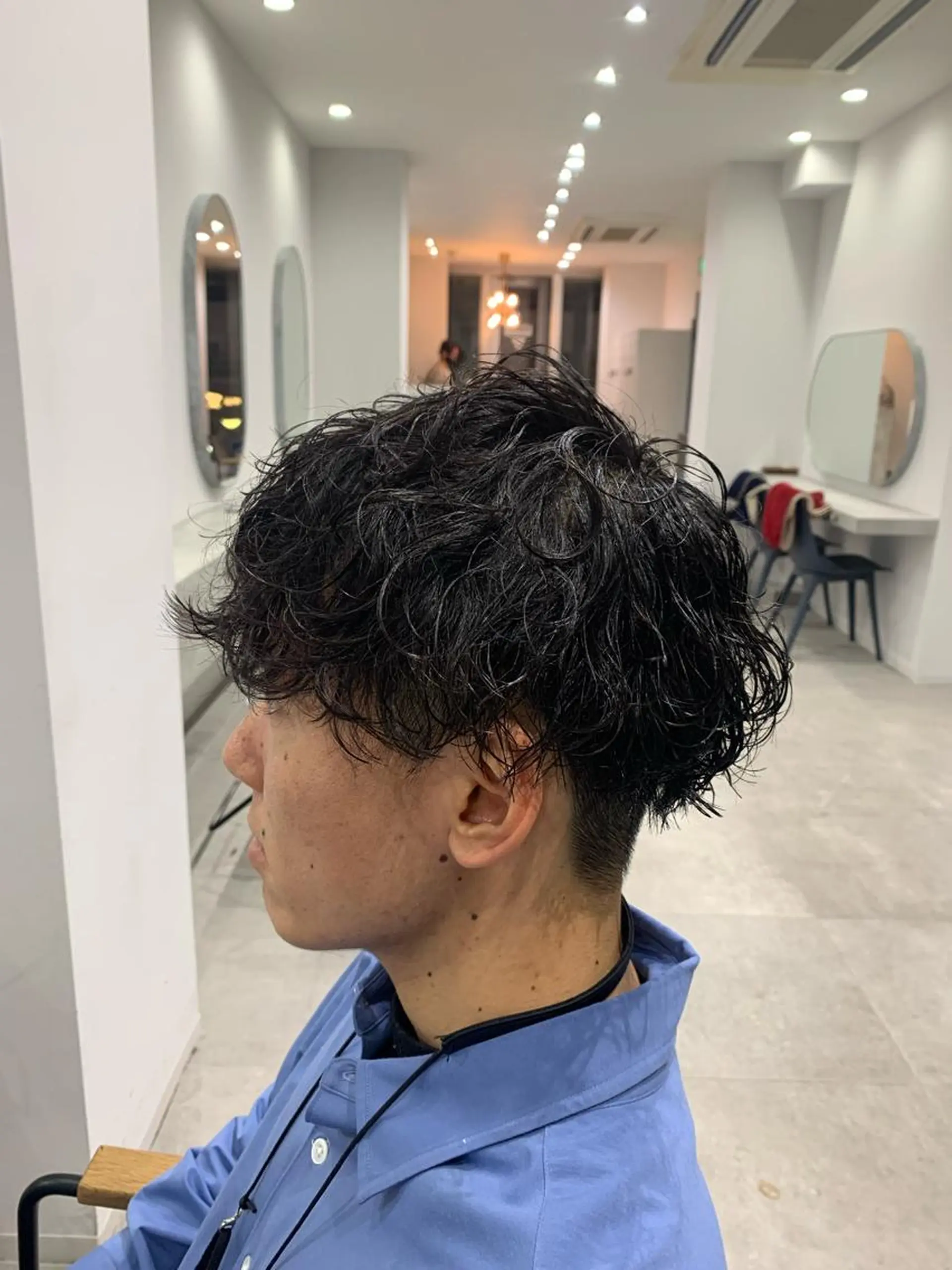 ショート パーマ メンズ メンズパーマ 波巻きパーマ カット パーマ トリートメント little 小濱彰太のヘアスタイル