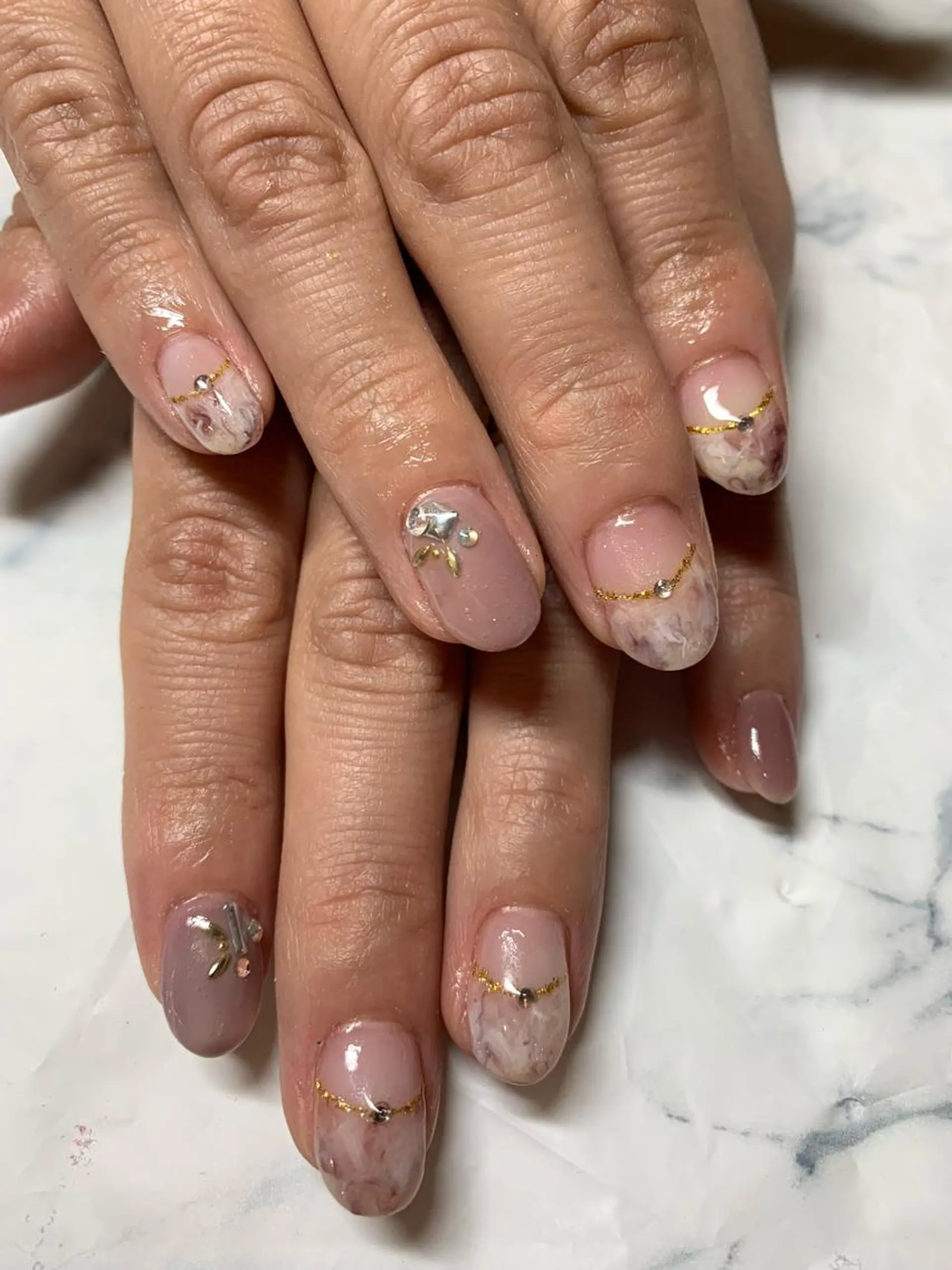 ネイル 菅野 愛花のネイルデザイン