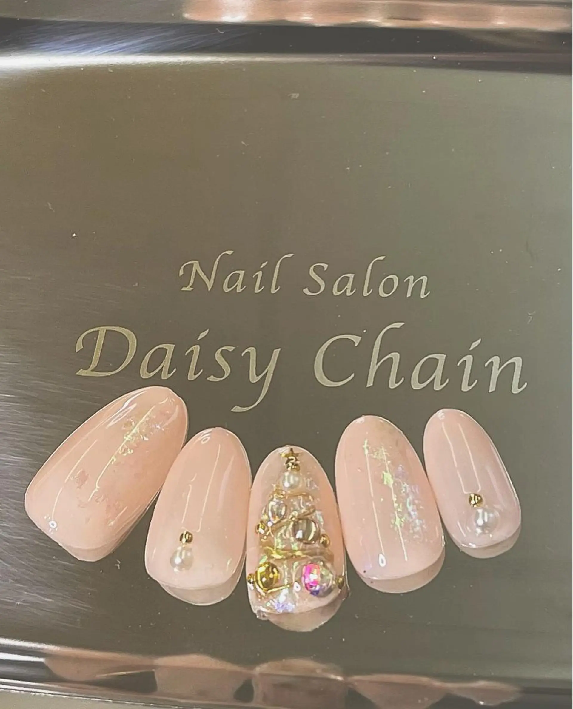 ネイル Daisy  Chain所属・DaisyChain 新百合ヶ丘MIKIのネイルデザイン