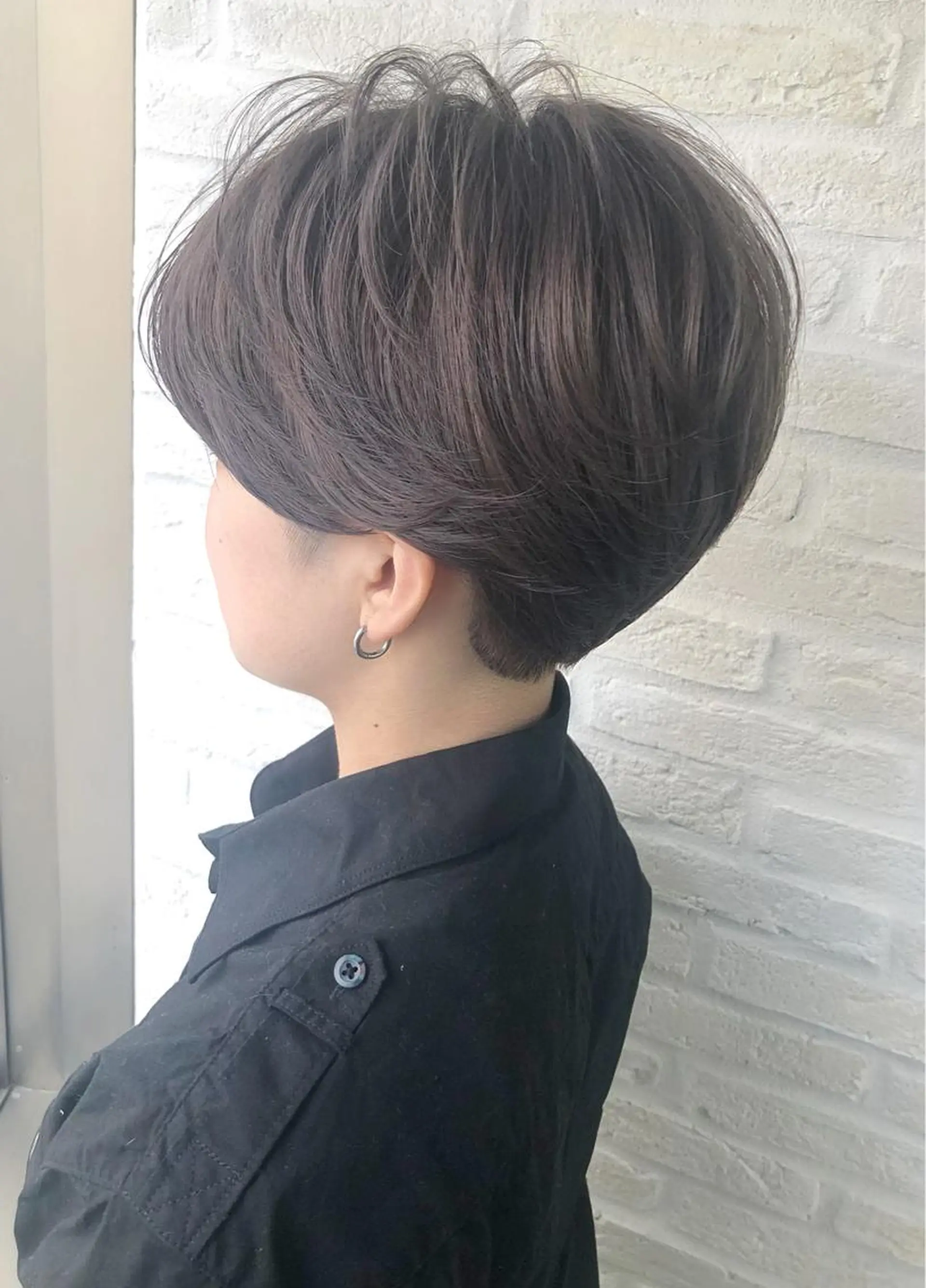 ショート カラー ハンサムショート シルバー ショートヘア Soleria /ソレリア所属・メンズカットのプロ 田中慎一のヘアスタイル